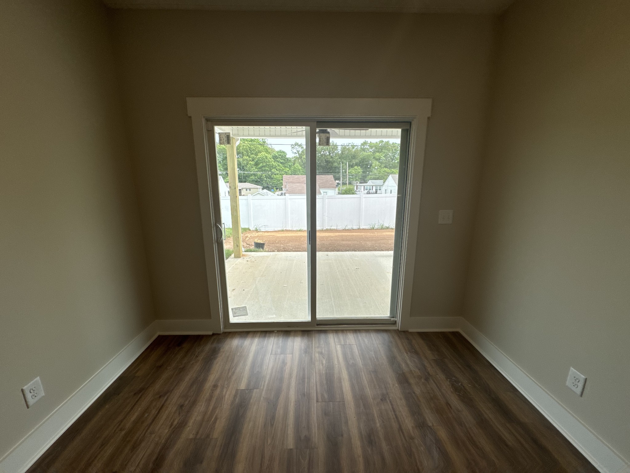 535 Charleston Cove Way Property Photo 10