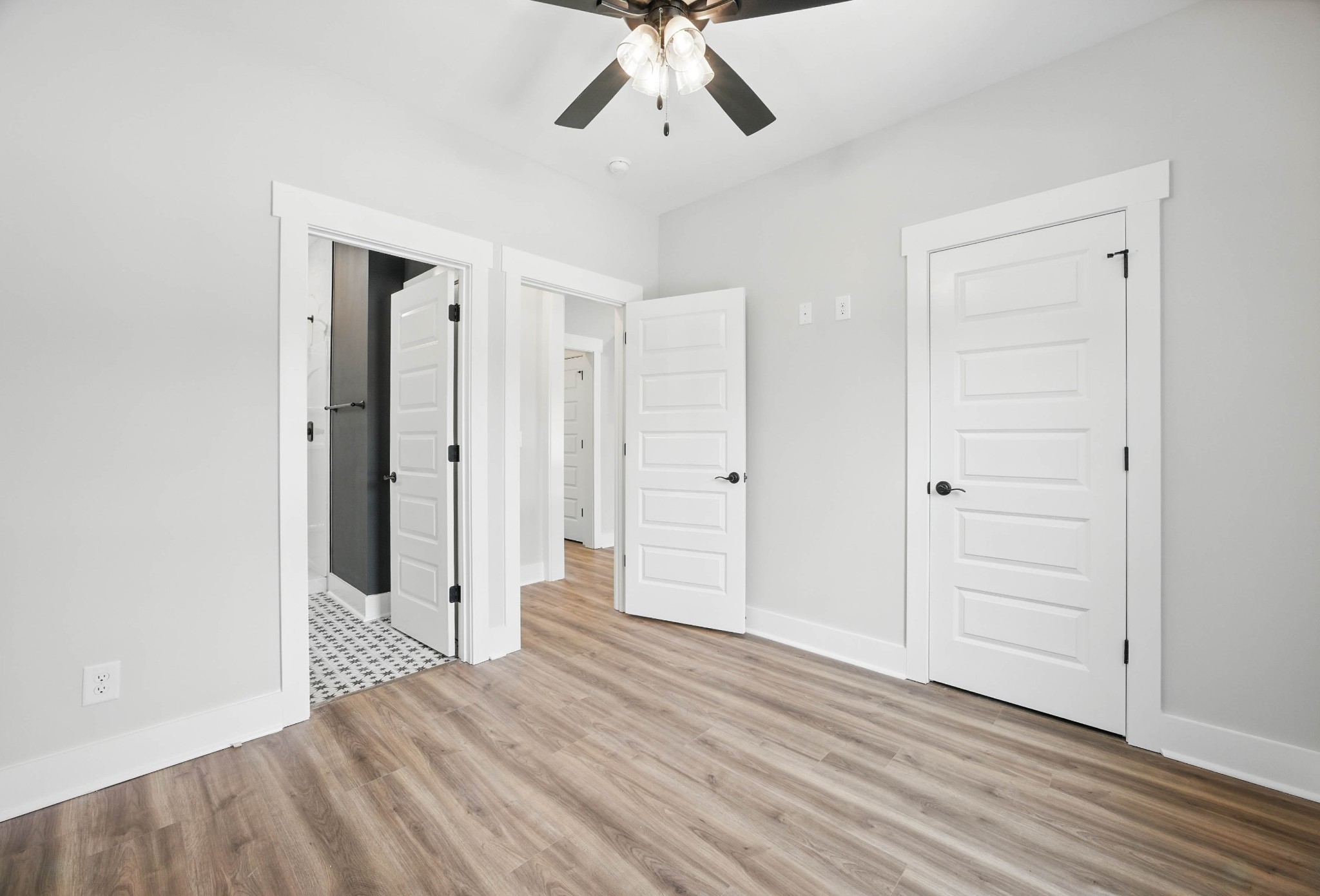 535 Charleston Cove Way Property Photo 15