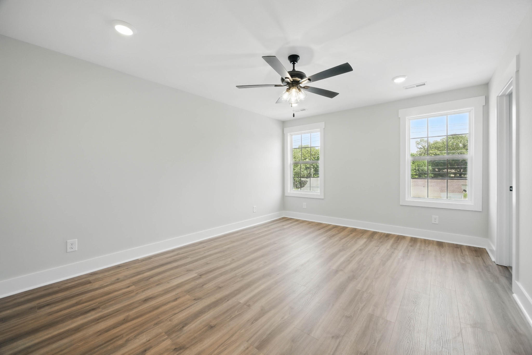 535 Charleston Cove Way Property Photo 18