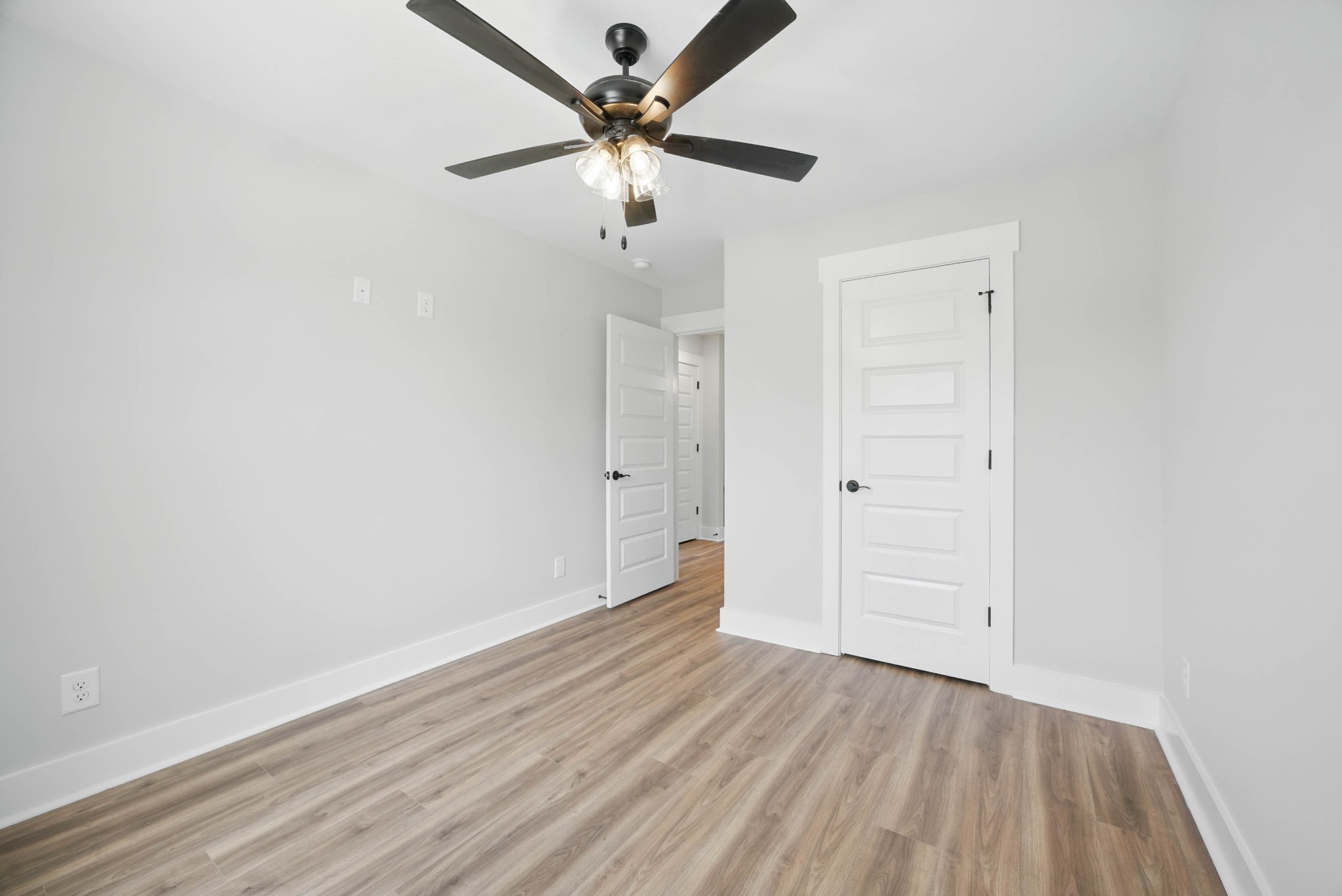 535 Charleston Cove Way Property Photo 26
