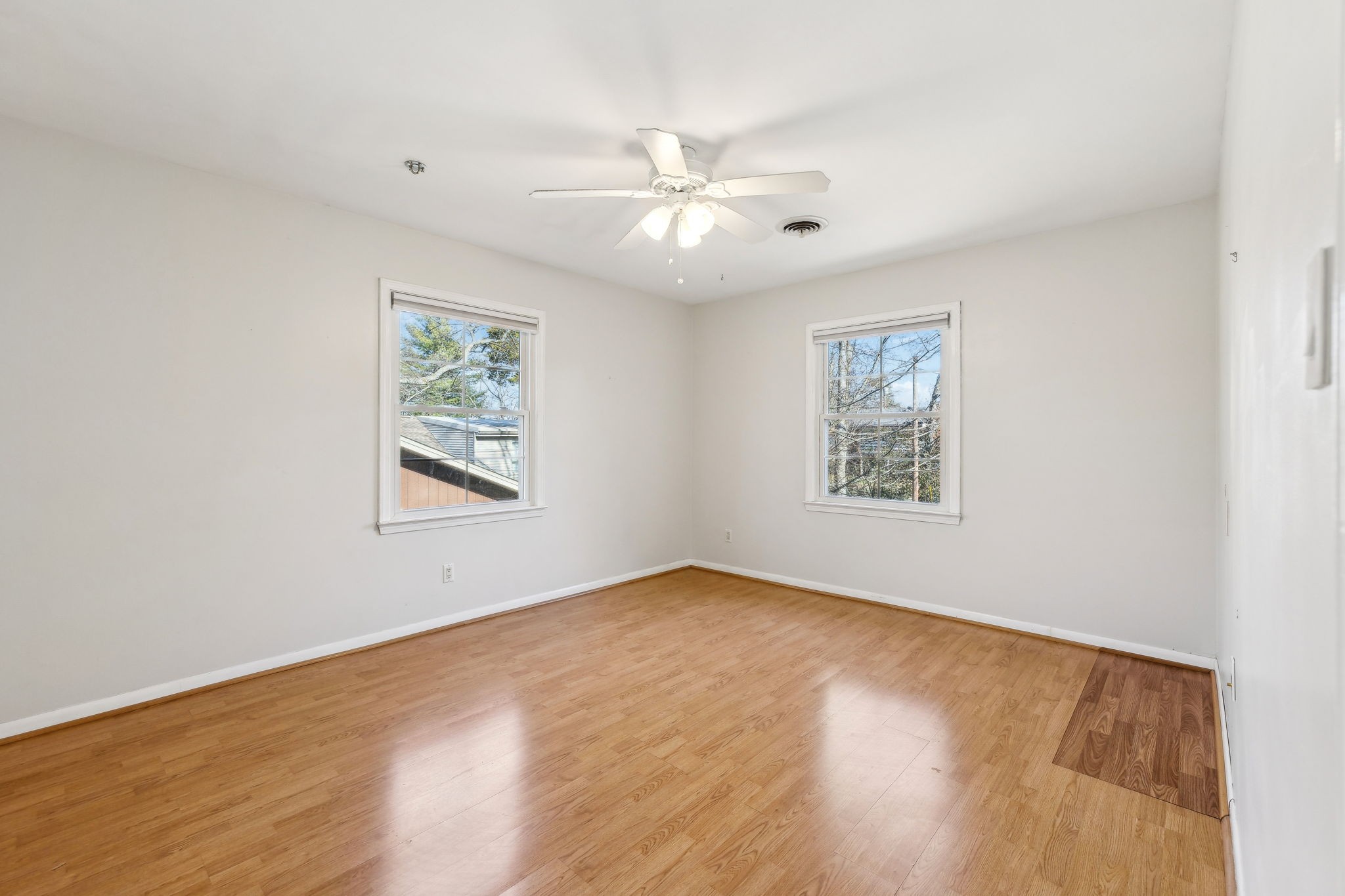 113 Gordon Dr Property Photo 34