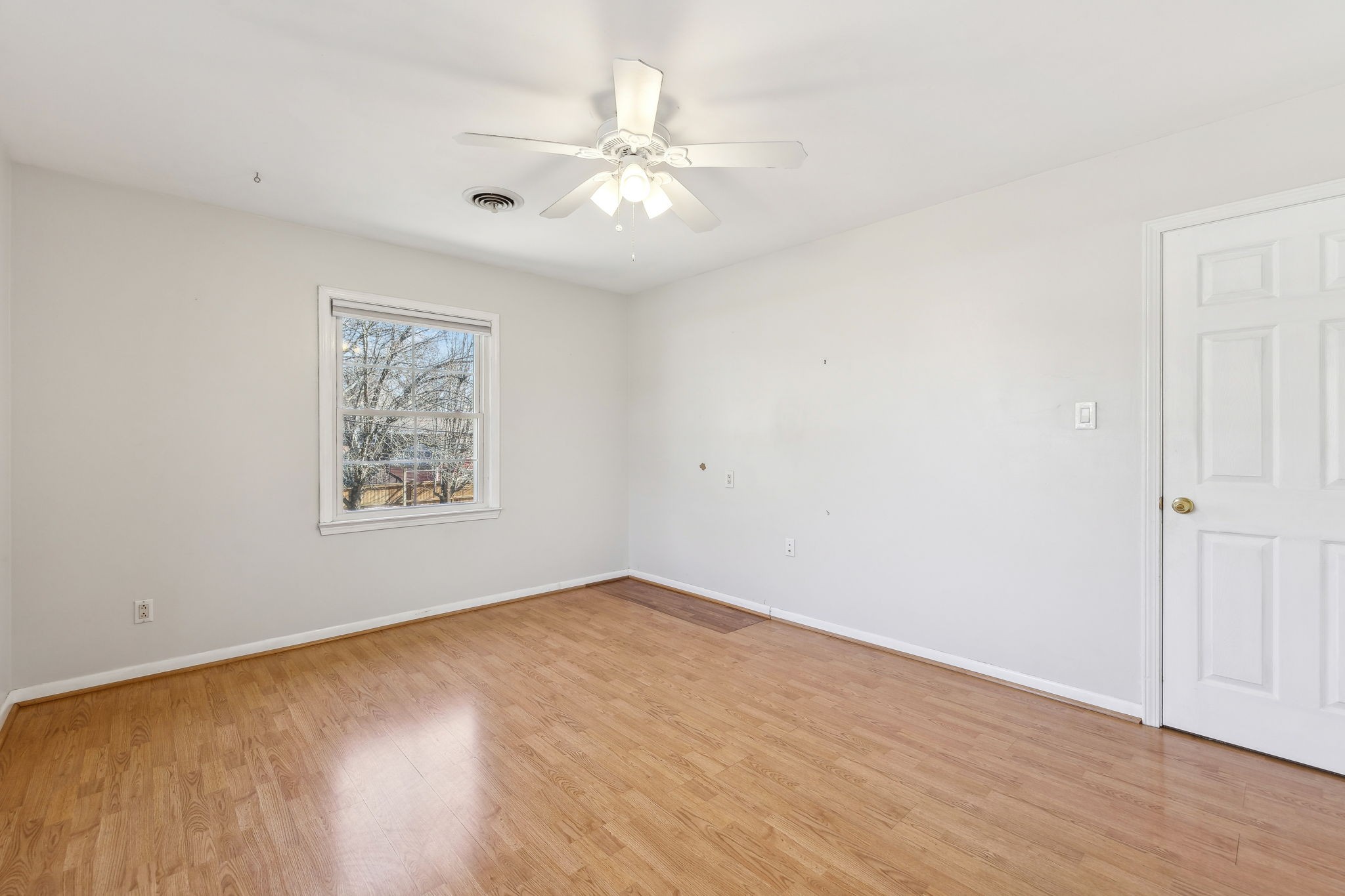 113 Gordon Dr Property Photo 36