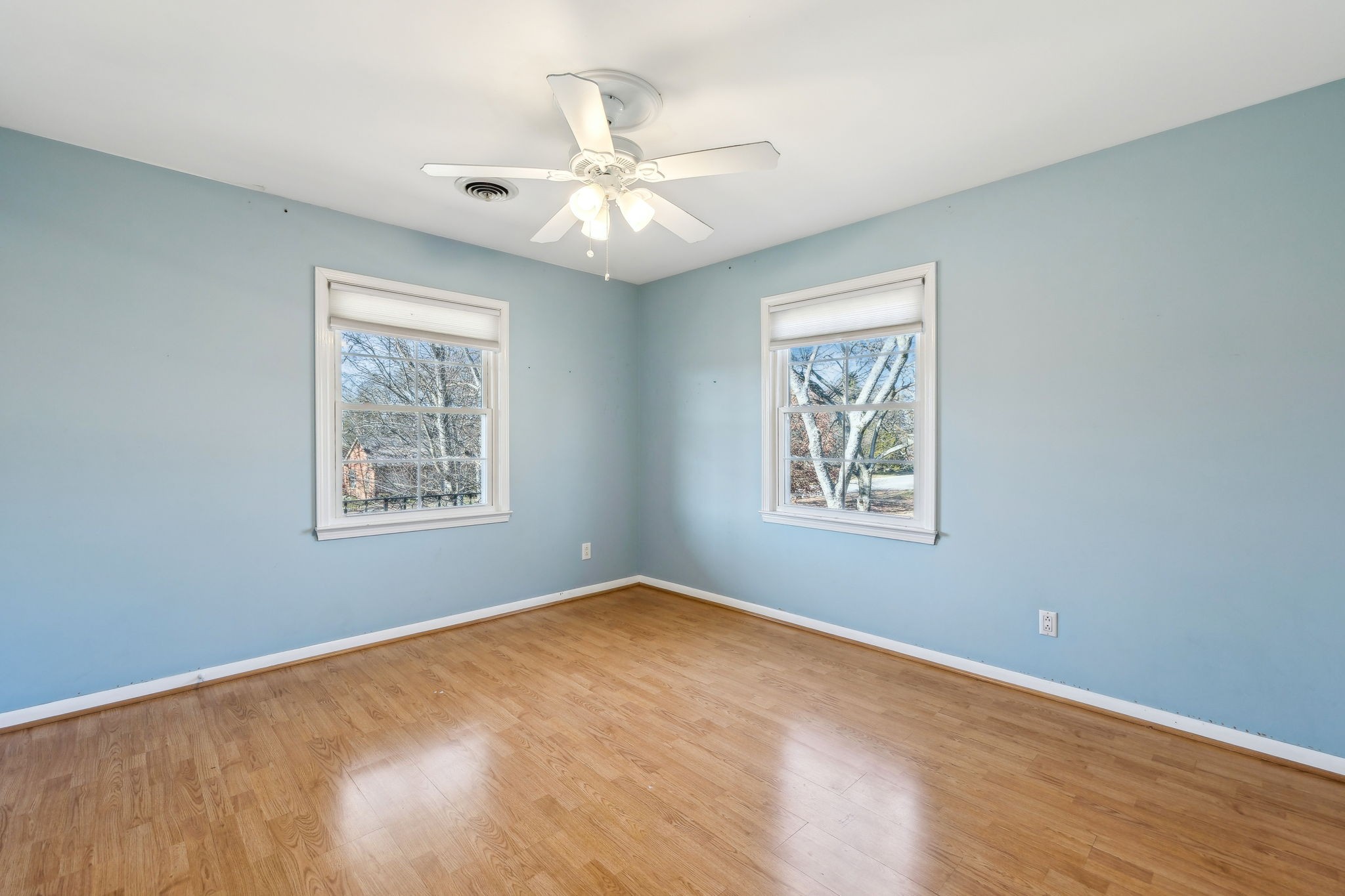113 Gordon Dr Property Photo 38