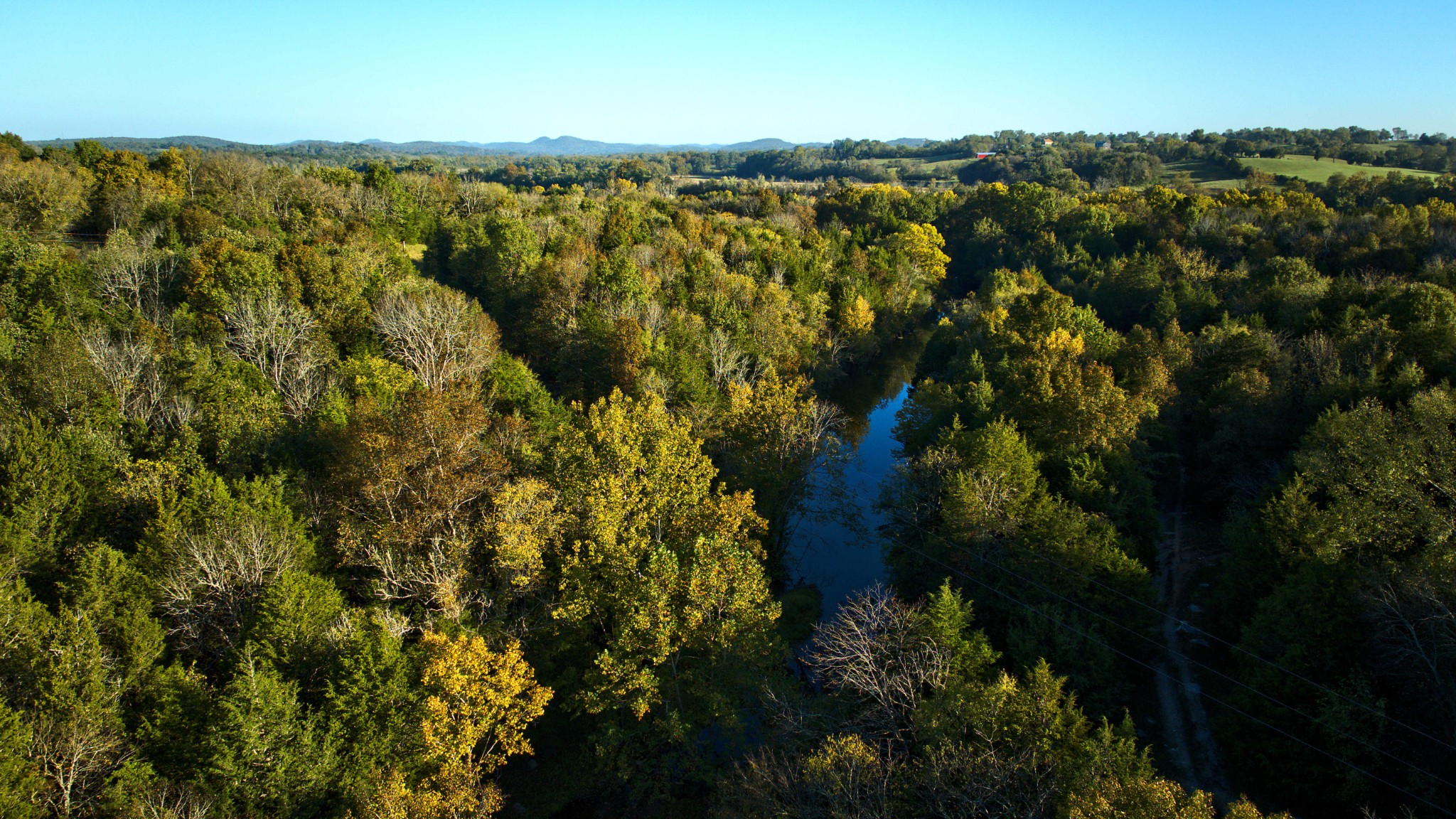 999 Ford Rd Property Photo 14