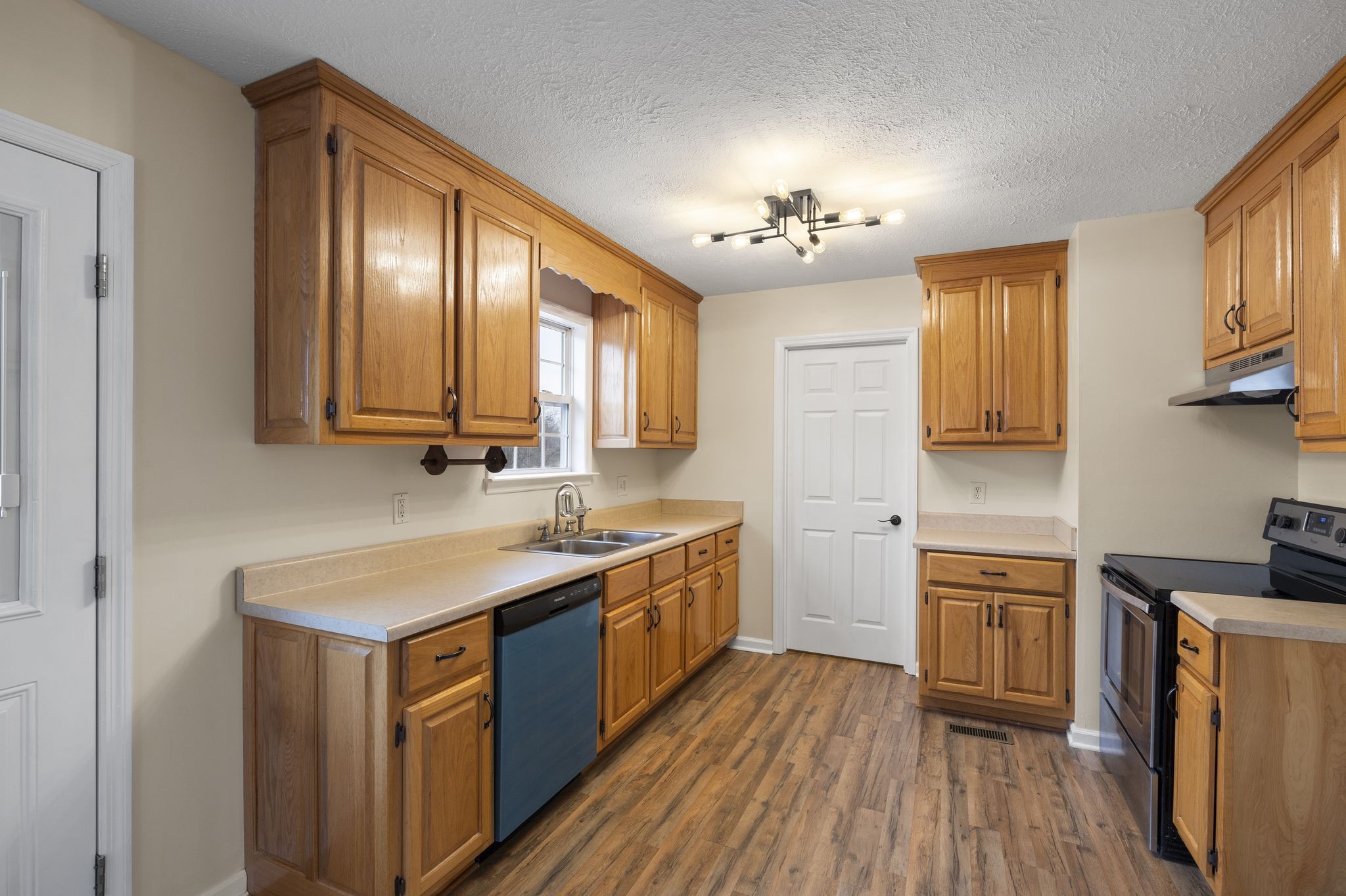 97 Mcalister Rd Property Photo 13