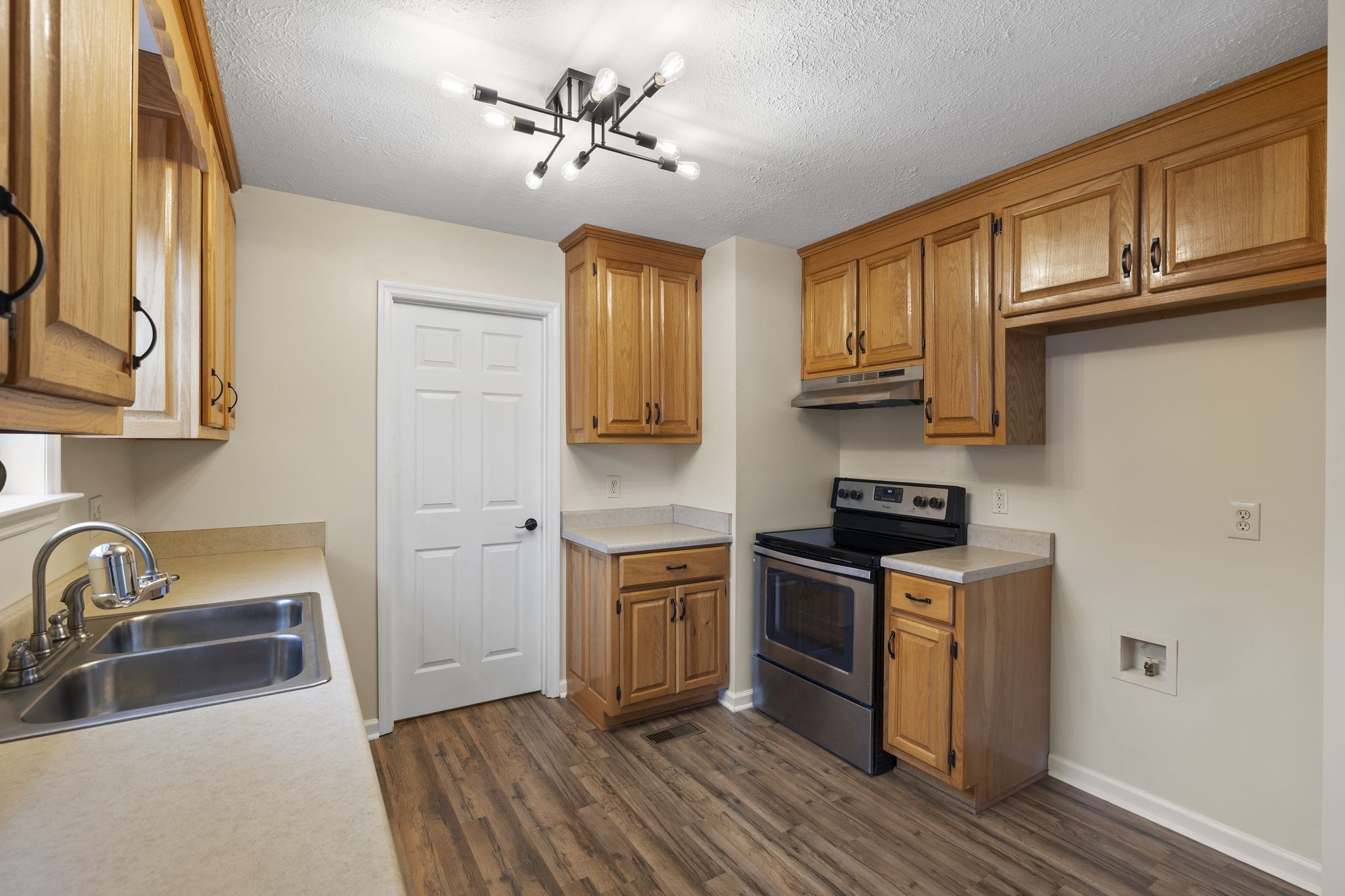 97 Mcalister Rd Property Photo 14