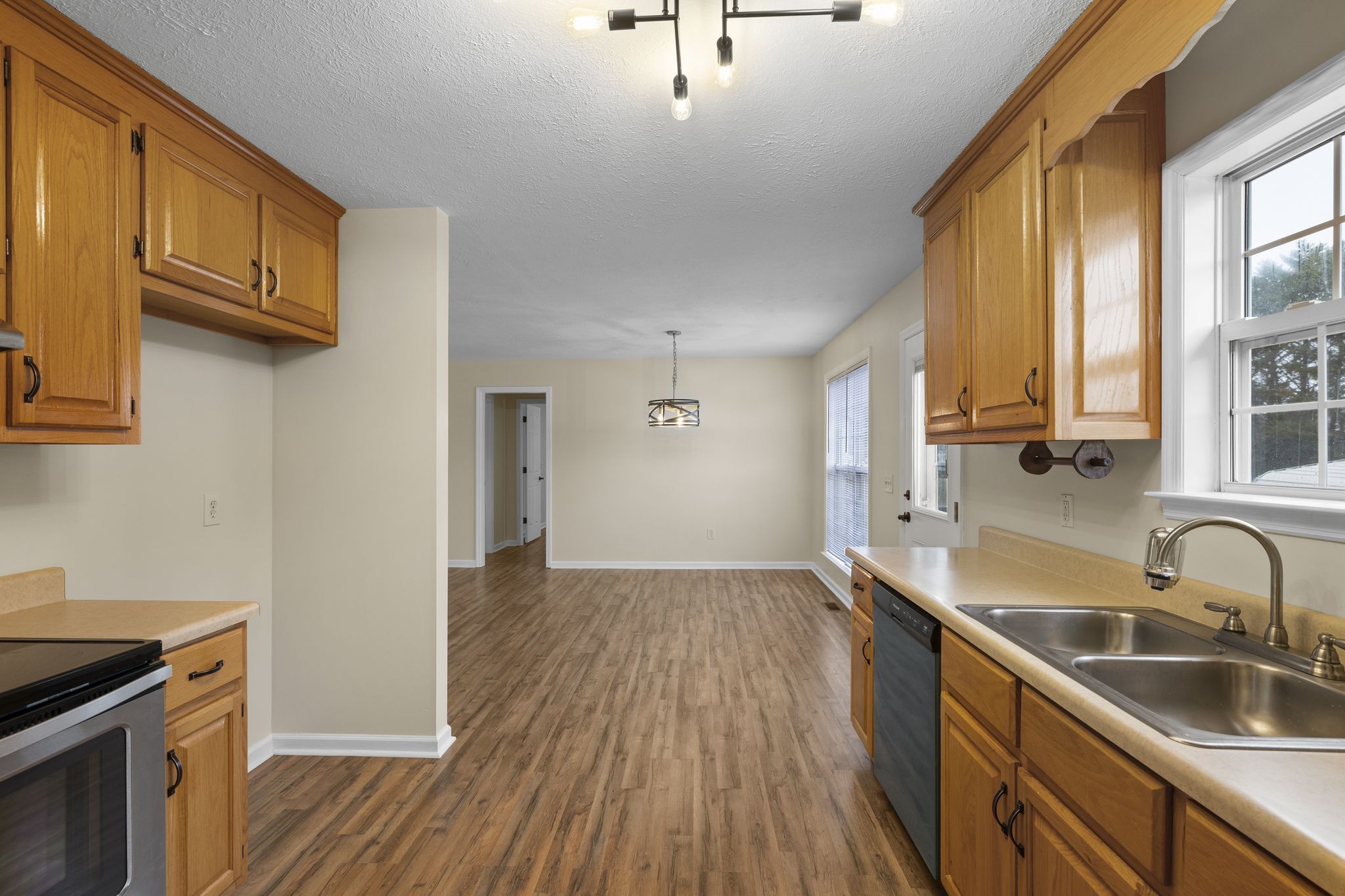 97 Mcalister Rd Property Photo 16
