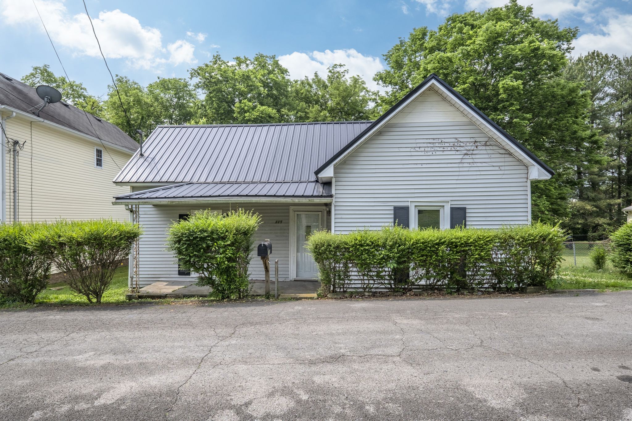 115 Union St Property Photo