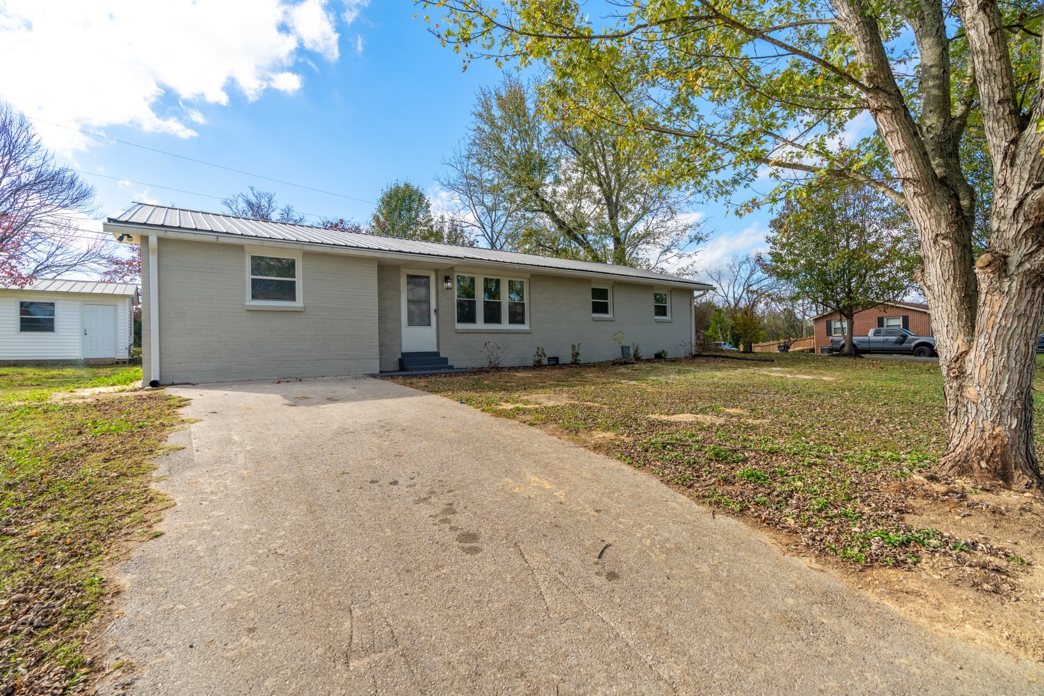 985 Watauga Dr Property Photo 2