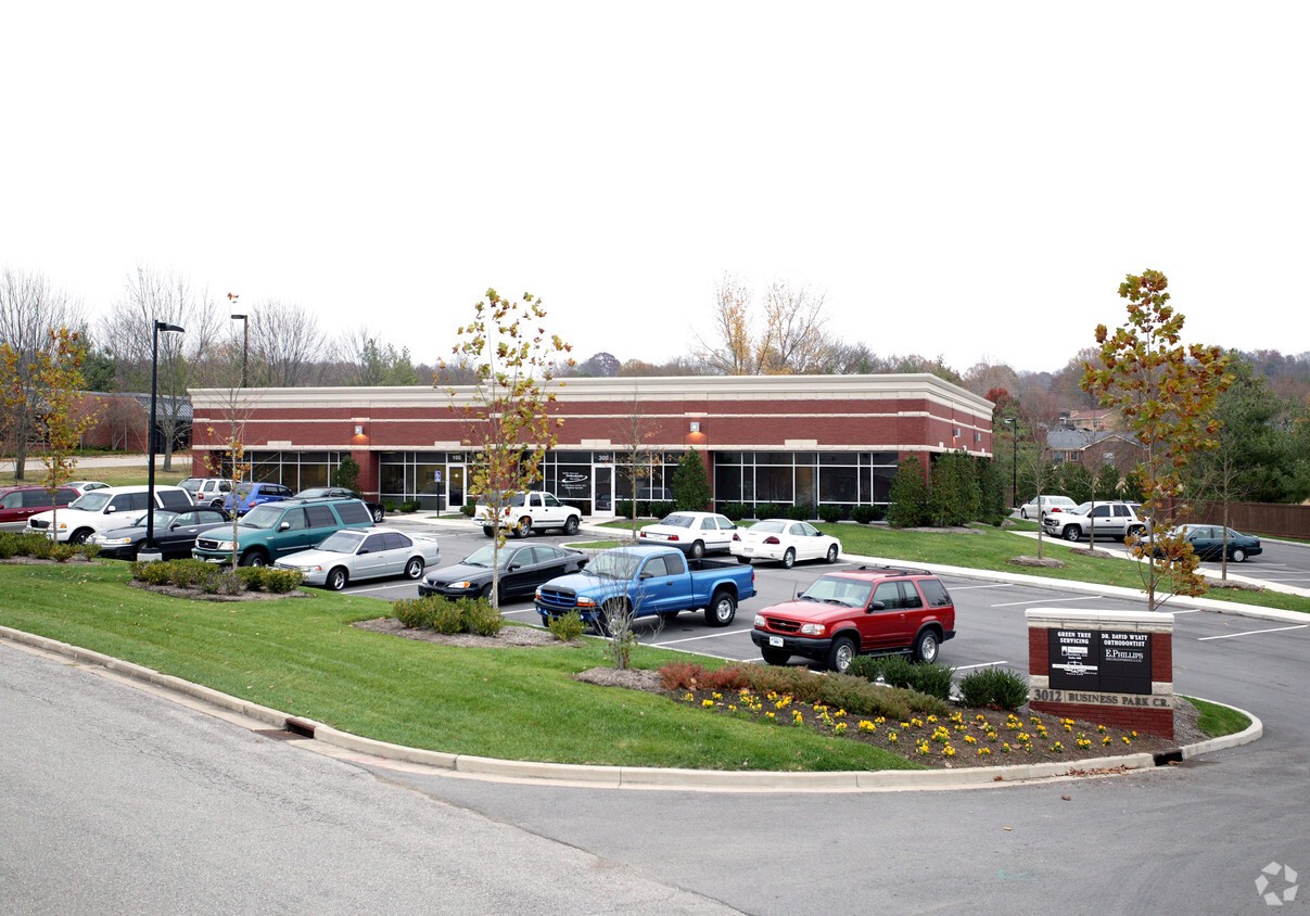 3012 Business Park Cir Property Photo 1