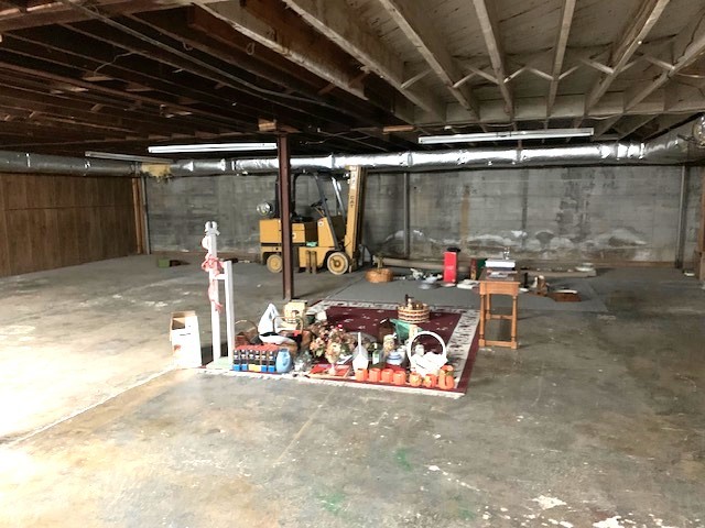 912 N Main St Property Photo 11
