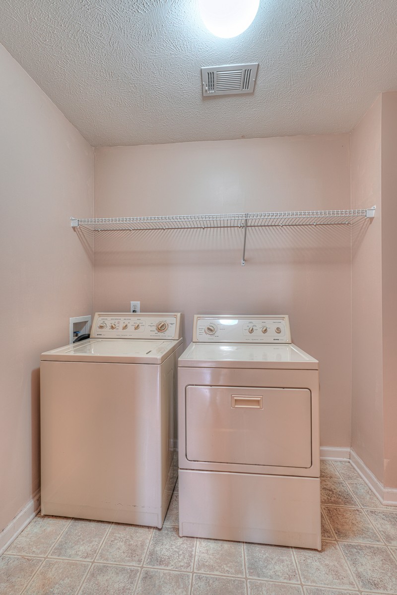 7228 Sugarloaf Dr Property Photo 23