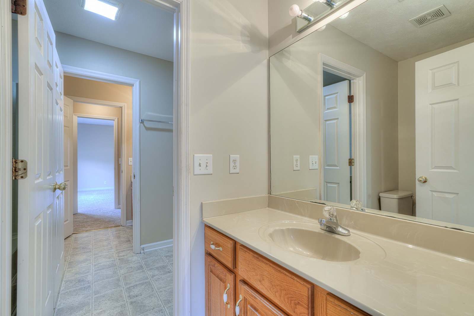 7228 Sugarloaf Dr Property Photo 28