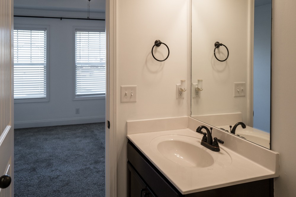 182 Dundee Drive Property Photo 39