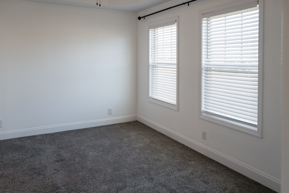 182 Dundee Drive Property Photo 41