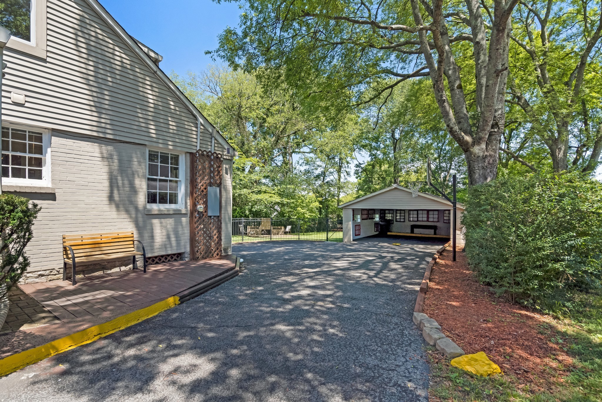 1704 Temple Ave Property Photo 52
