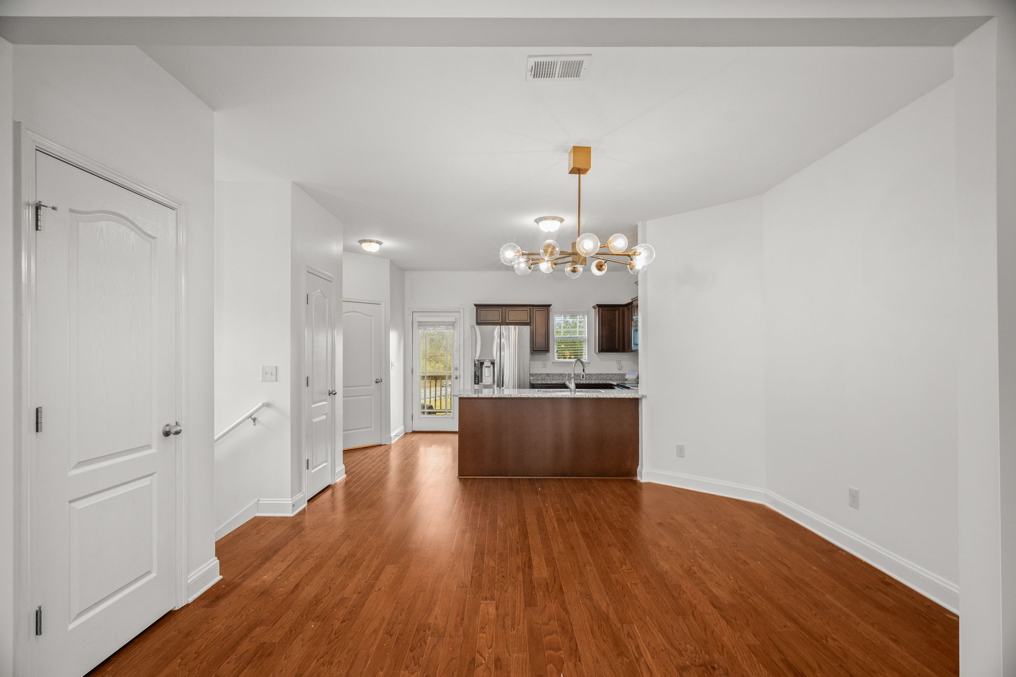 1148 Woodbury Falls Ct Property Photo 6