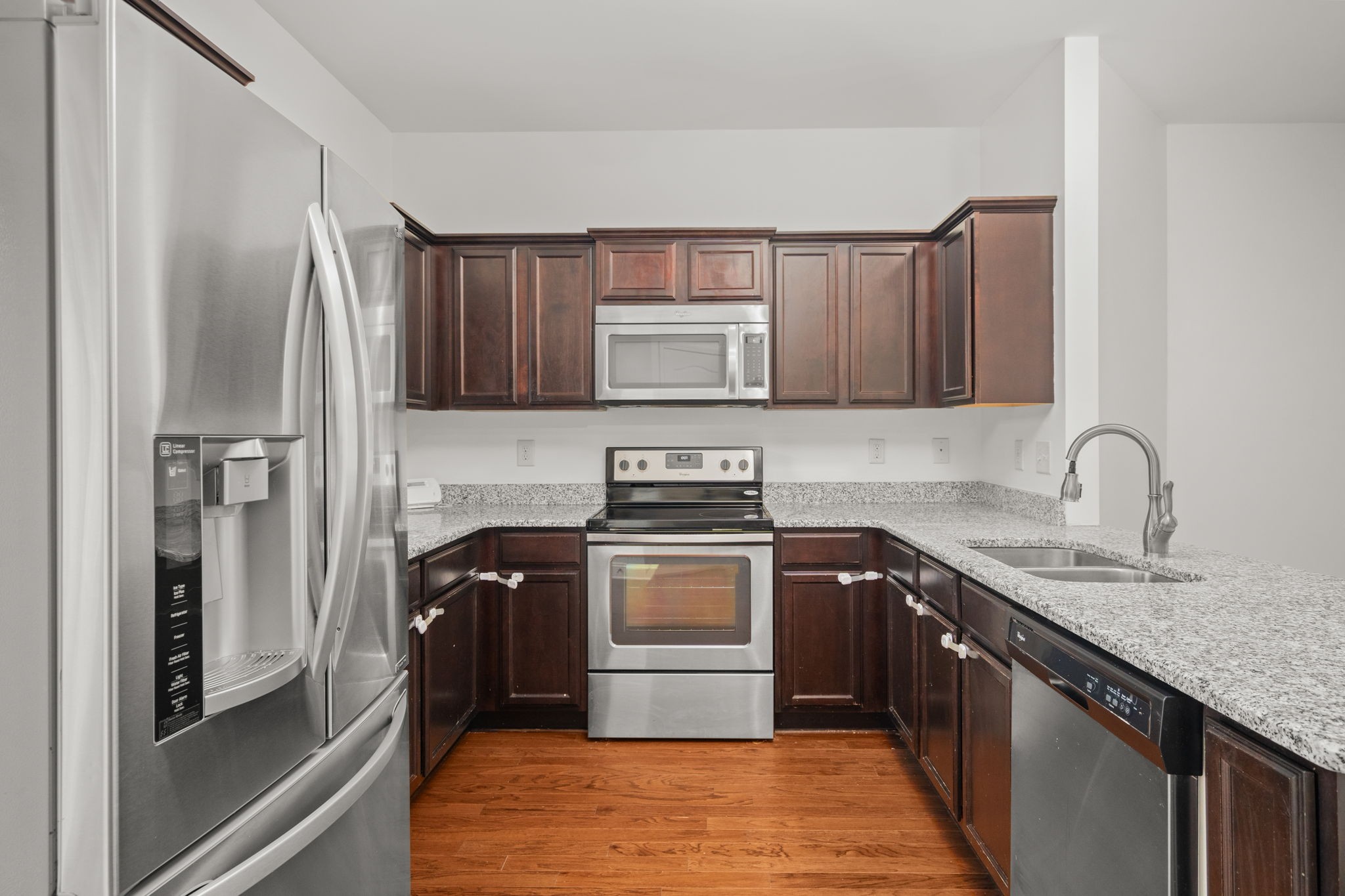 1148 Woodbury Falls Ct Property Photo 15