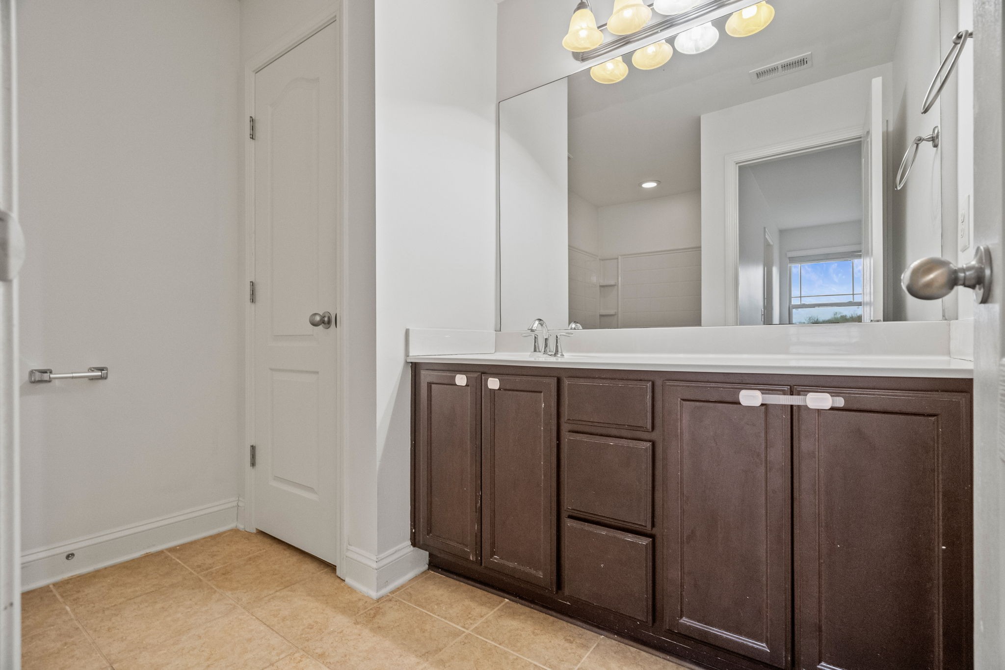 1148 Woodbury Falls Ct Property Photo 25