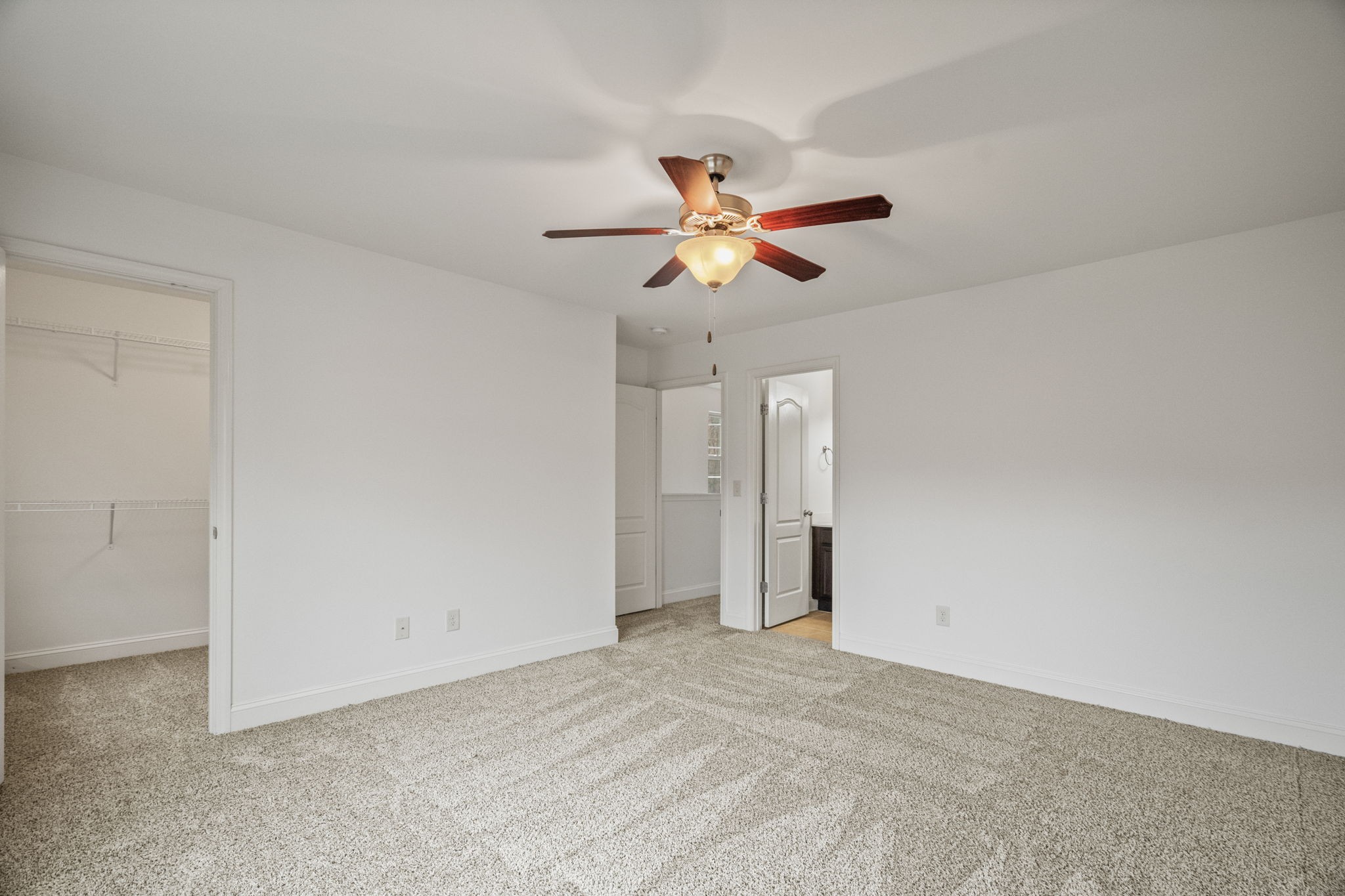1148 Woodbury Falls Ct Property Photo 28