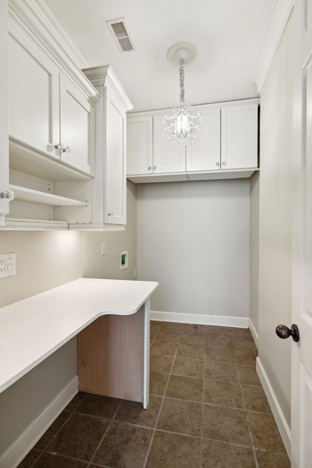 1323 Barkleigh Ln Property Photo 20