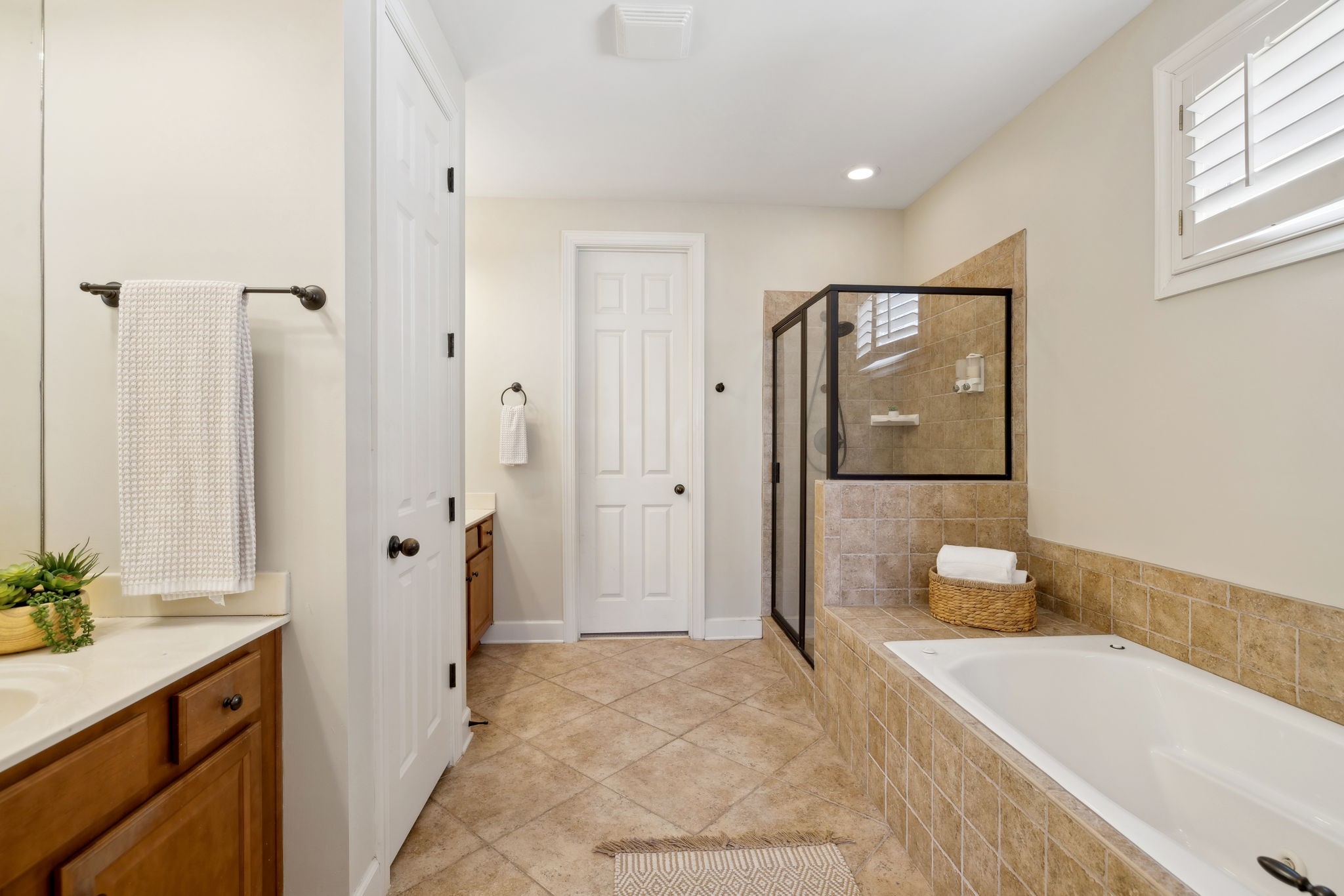1323 Barkleigh Ln Property Photo 25