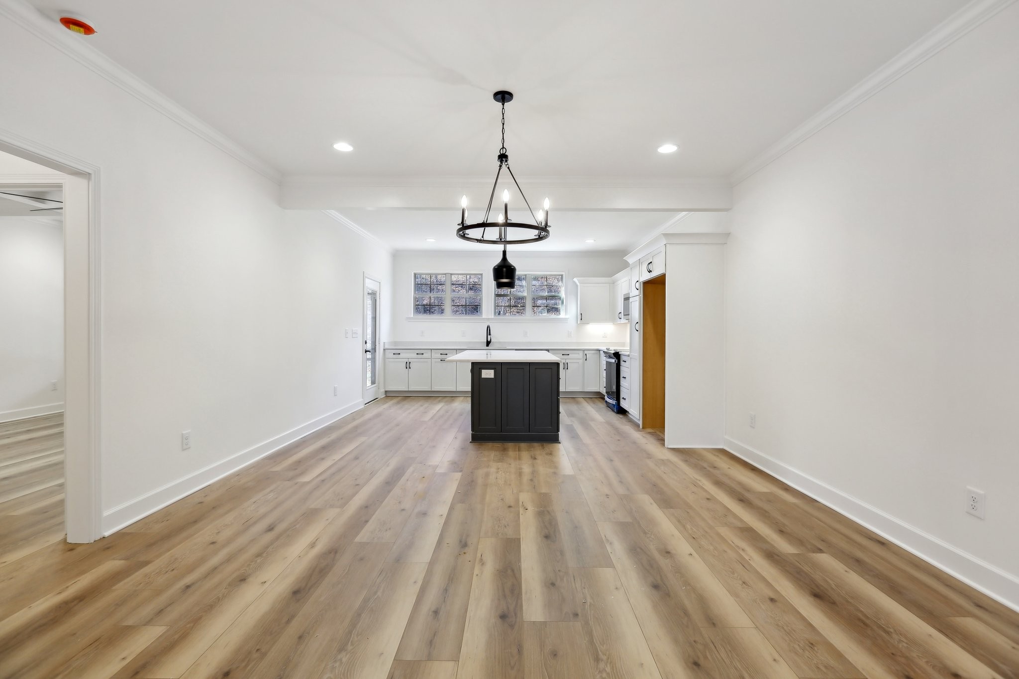 120 Nickolas Cir Property Photo 6