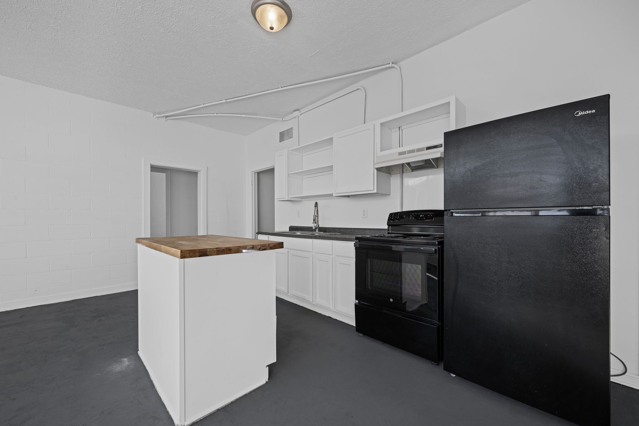 105 College Street, E Property Photo 11