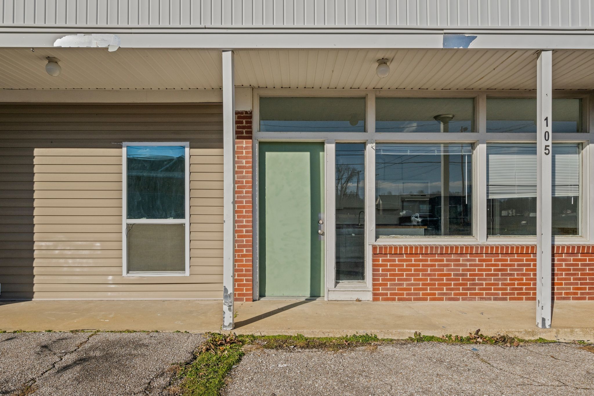 105 College Street, E Property Photo 29