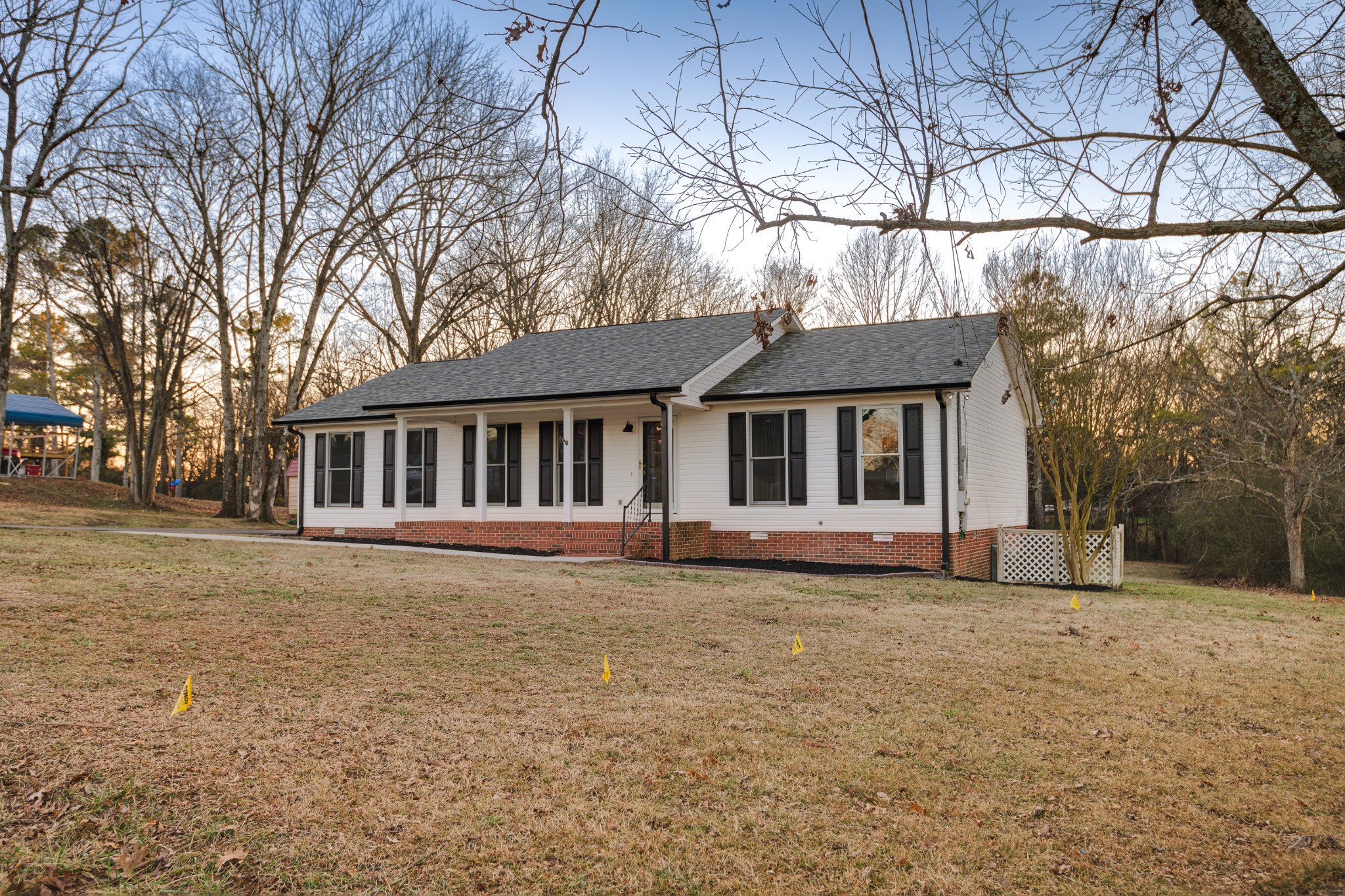1508 Raby Ave Property Photo 5