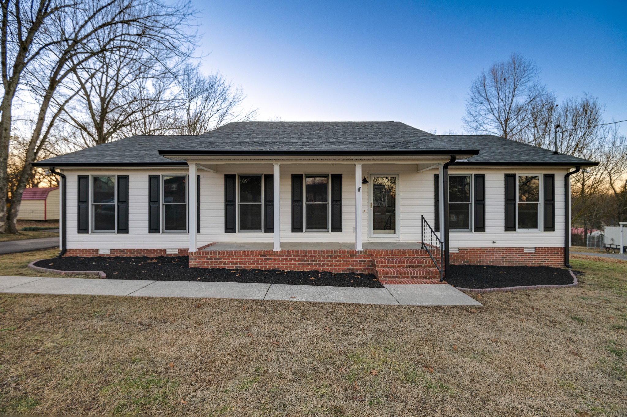 1508 Raby Ave Property Photo 7