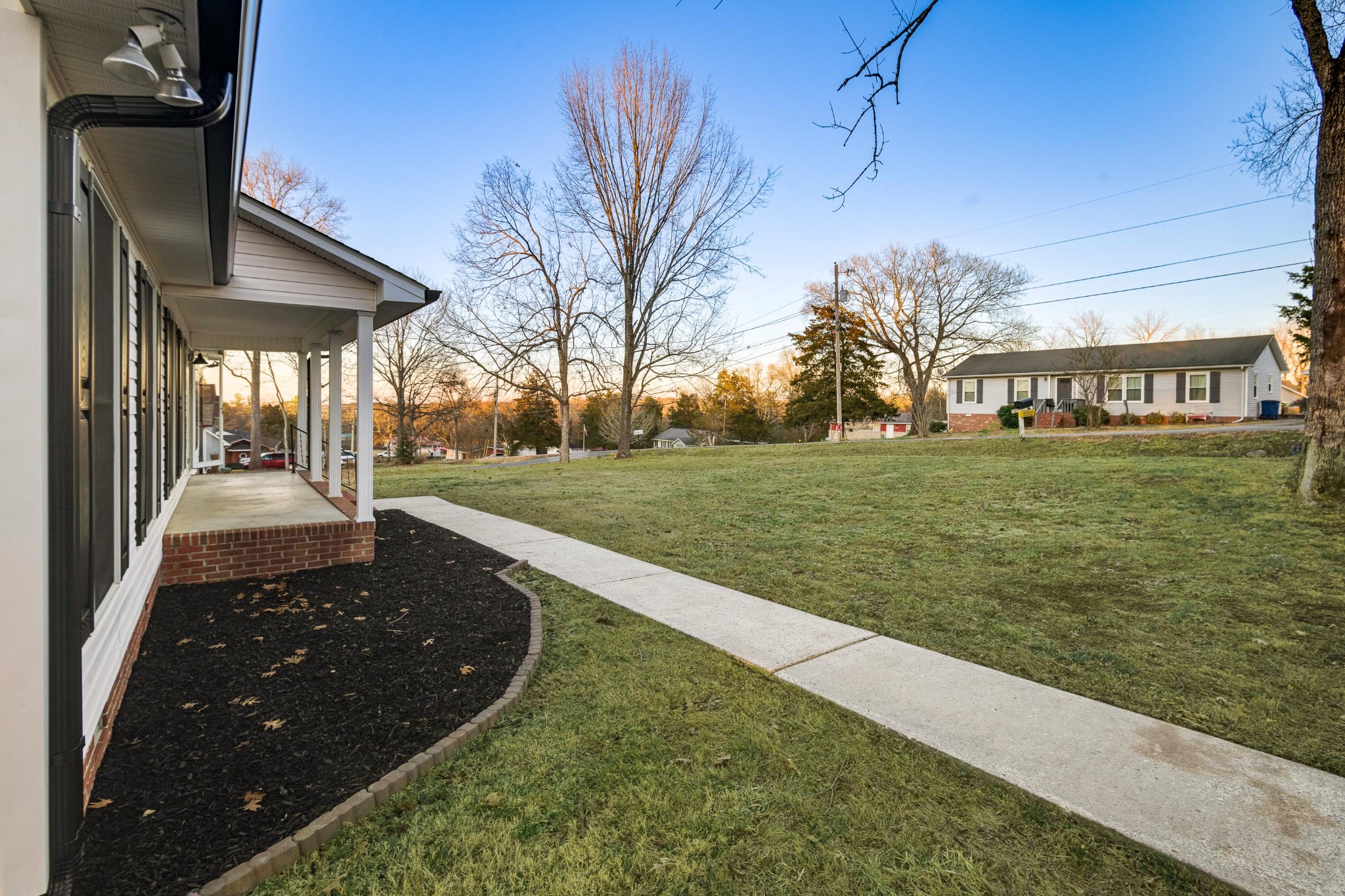 1508 Raby Ave Property Photo 10