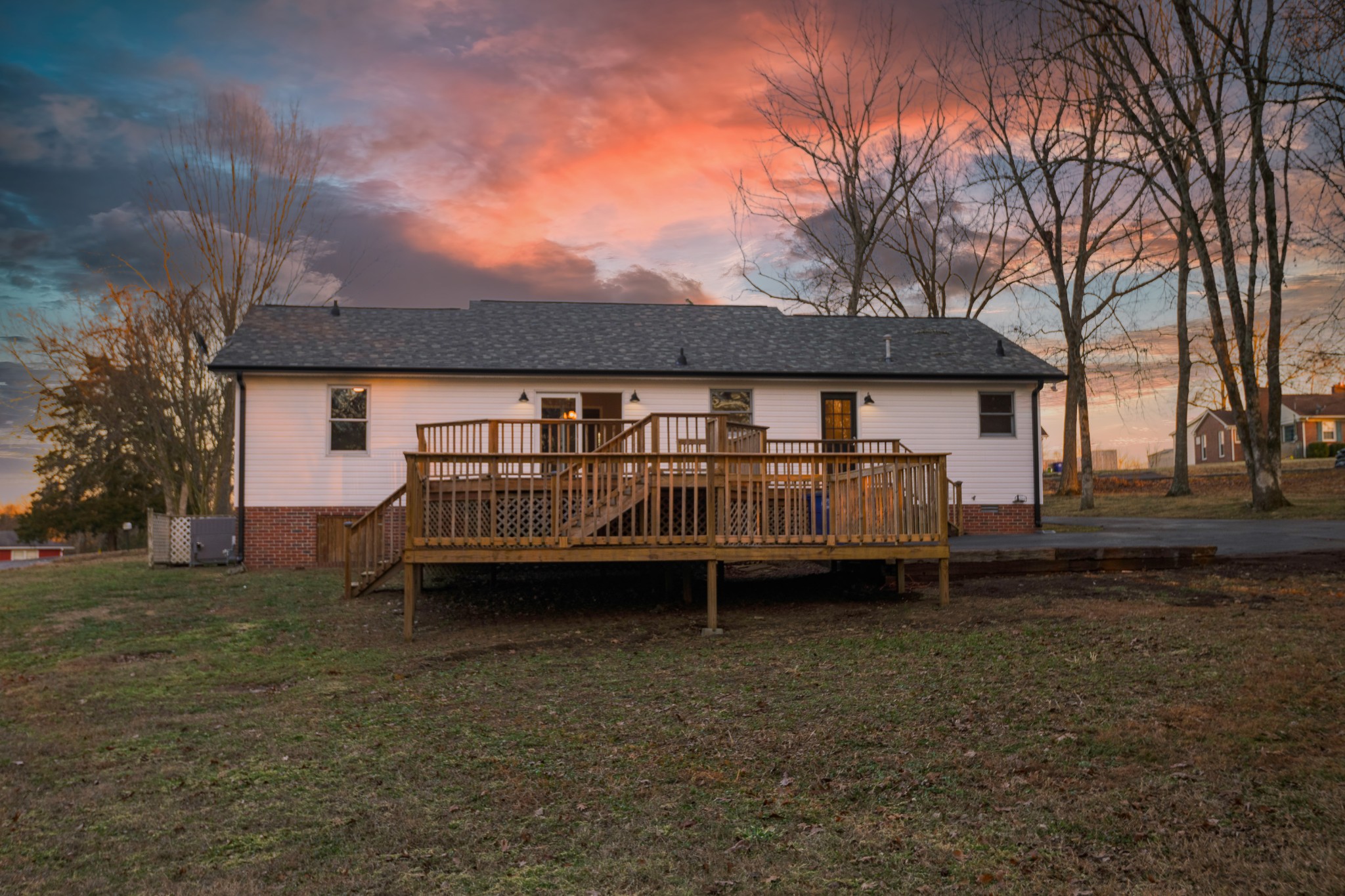 1508 Raby Ave Property Photo 13