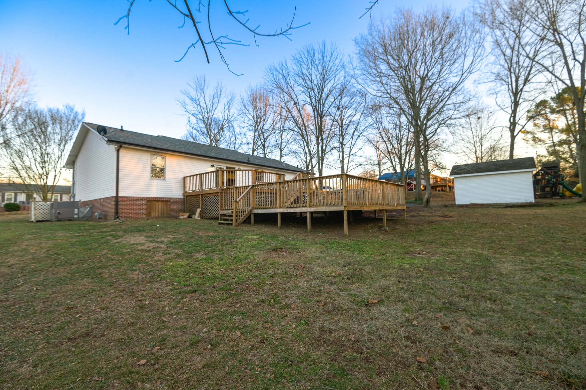 1508 Raby Ave Property Photo 20