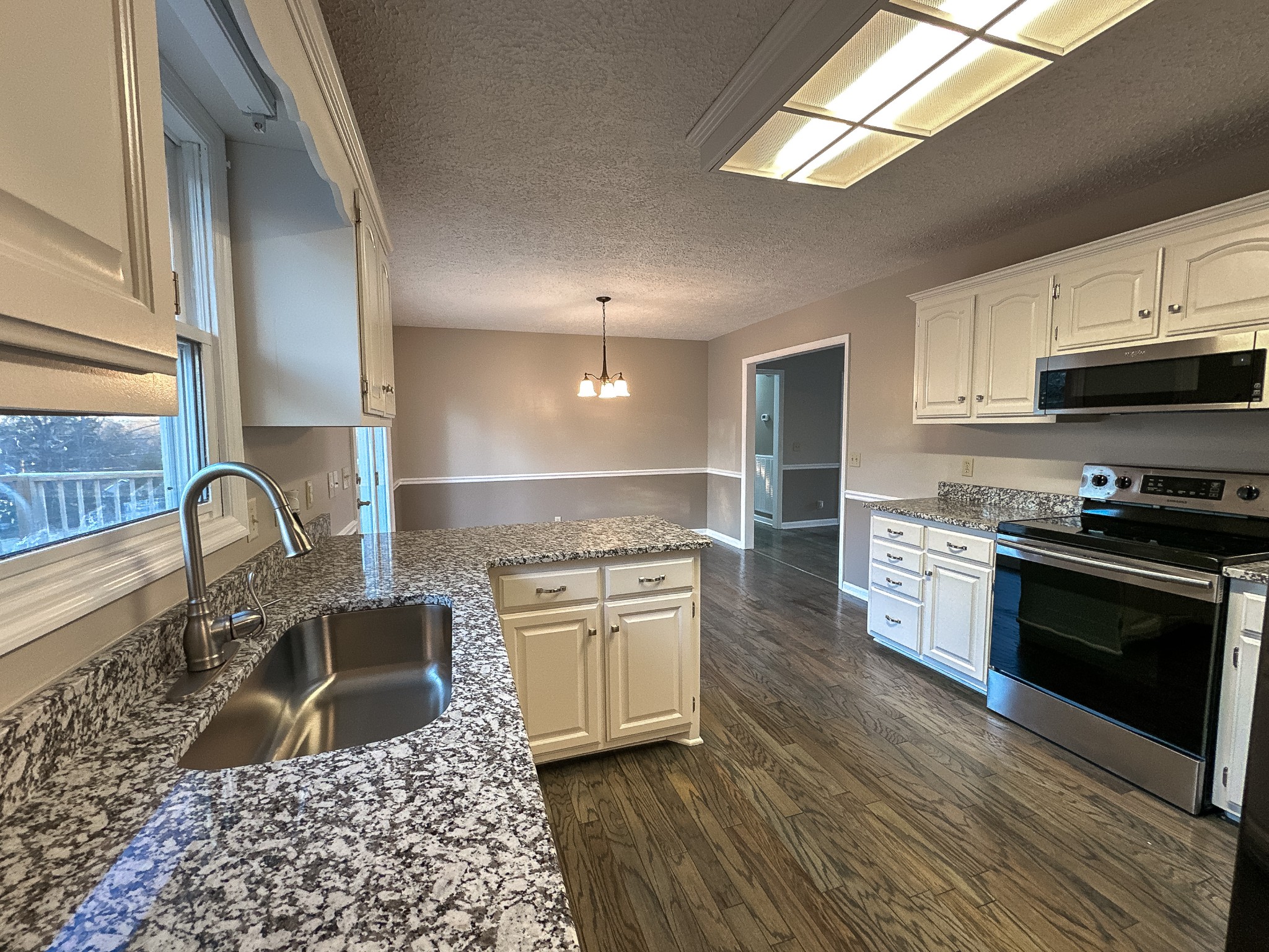 1508 Raby Ave Property Photo 32