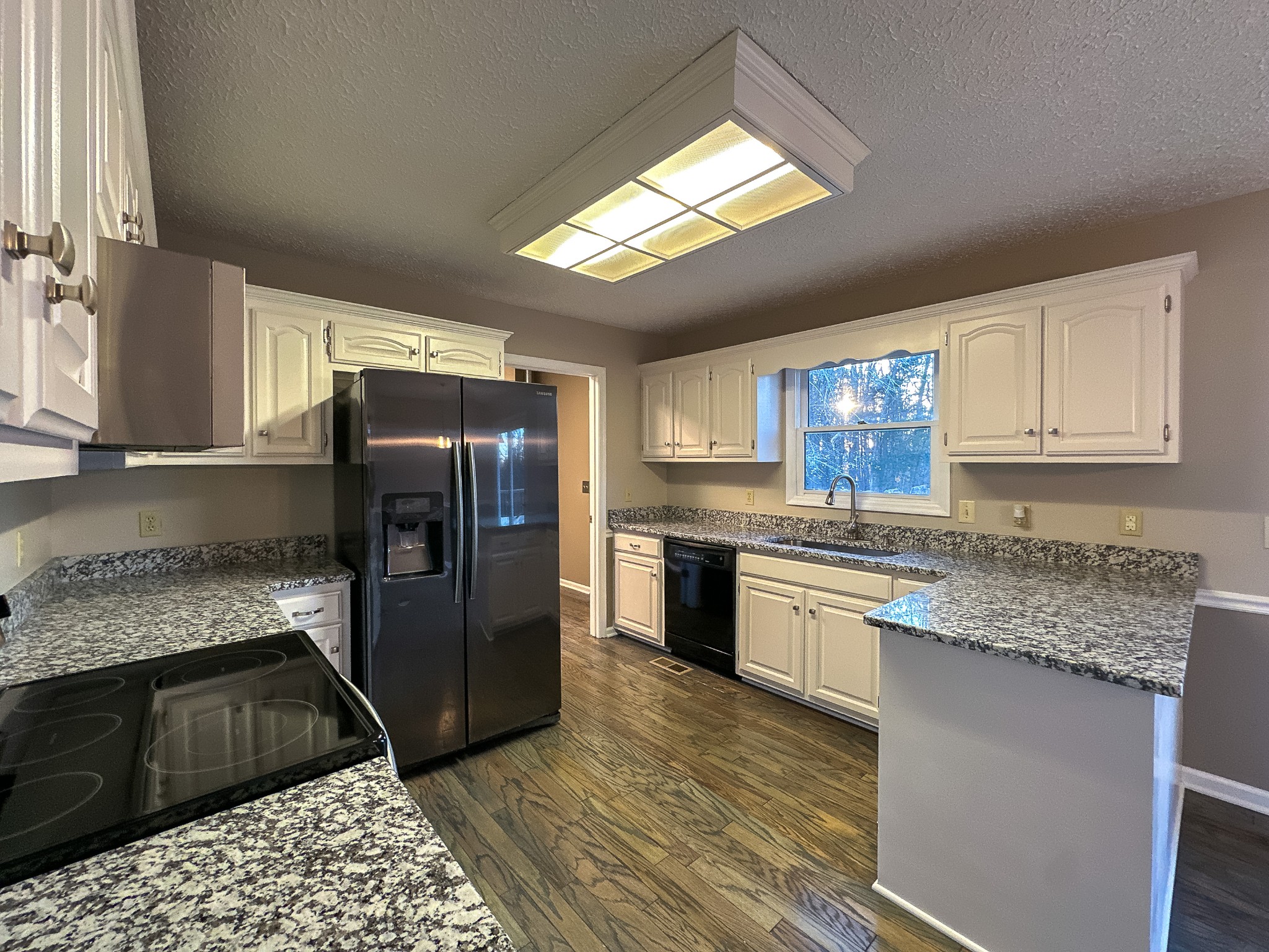 1508 Raby Ave Property Photo 35