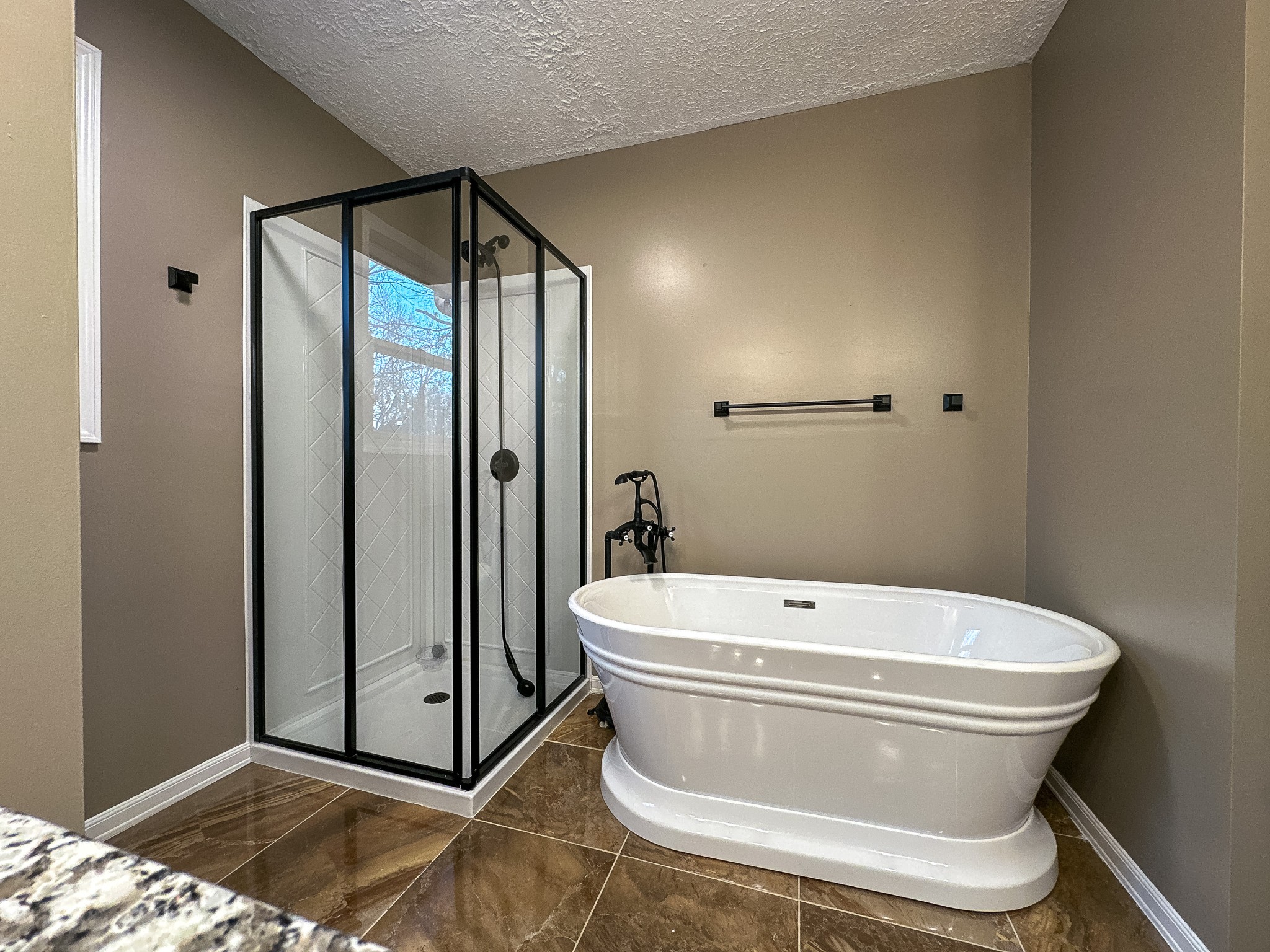 1508 Raby Ave Property Photo 54