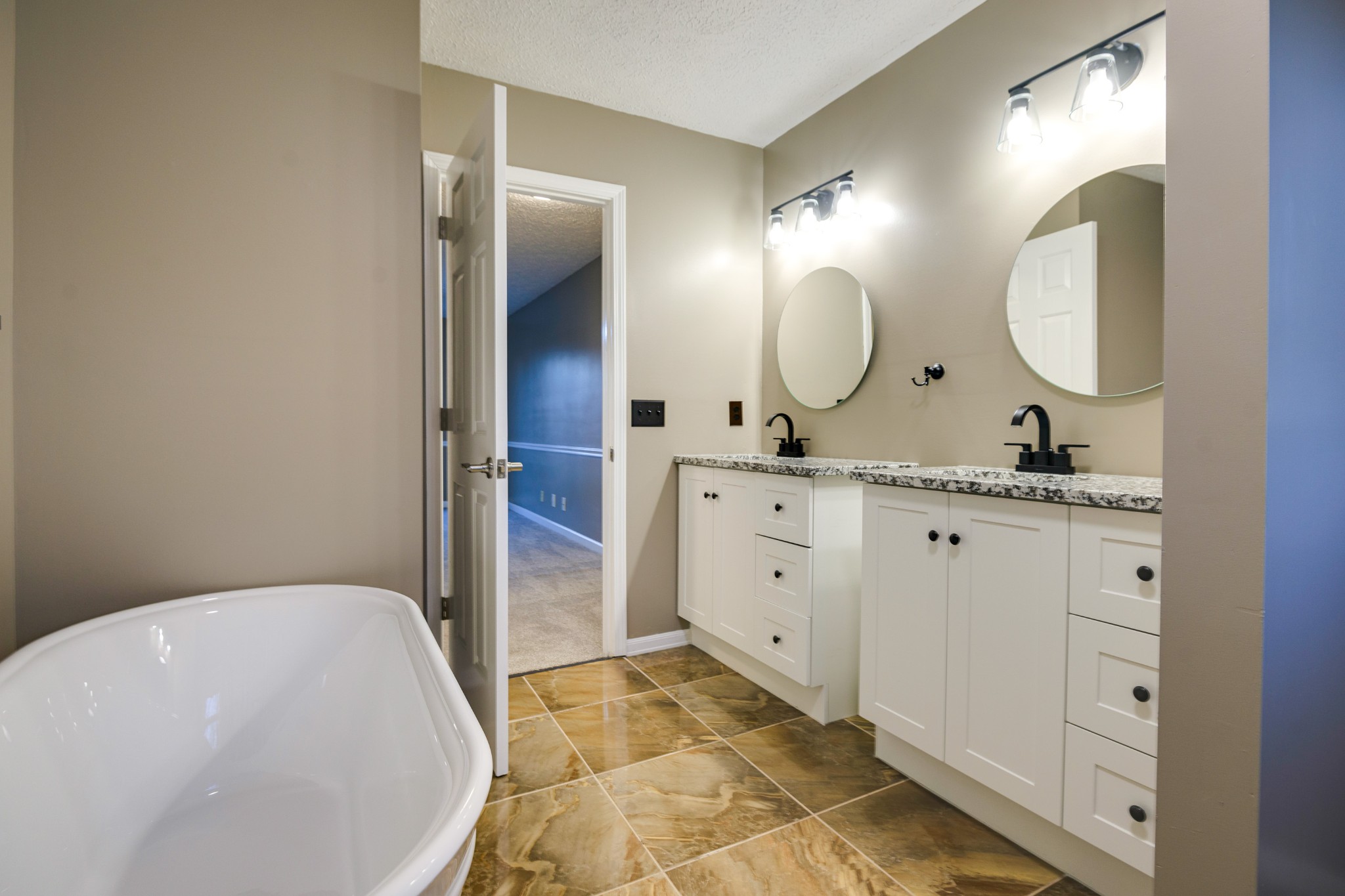 1508 Raby Ave Property Photo 60