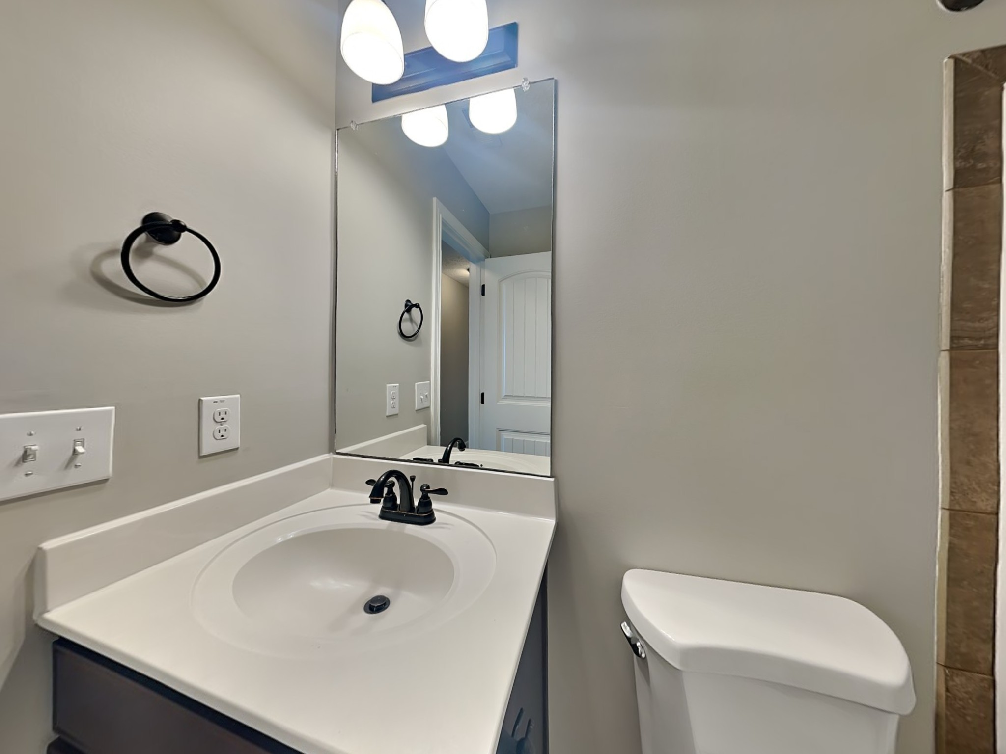 412 Sedgwick Ln Property Photo 18