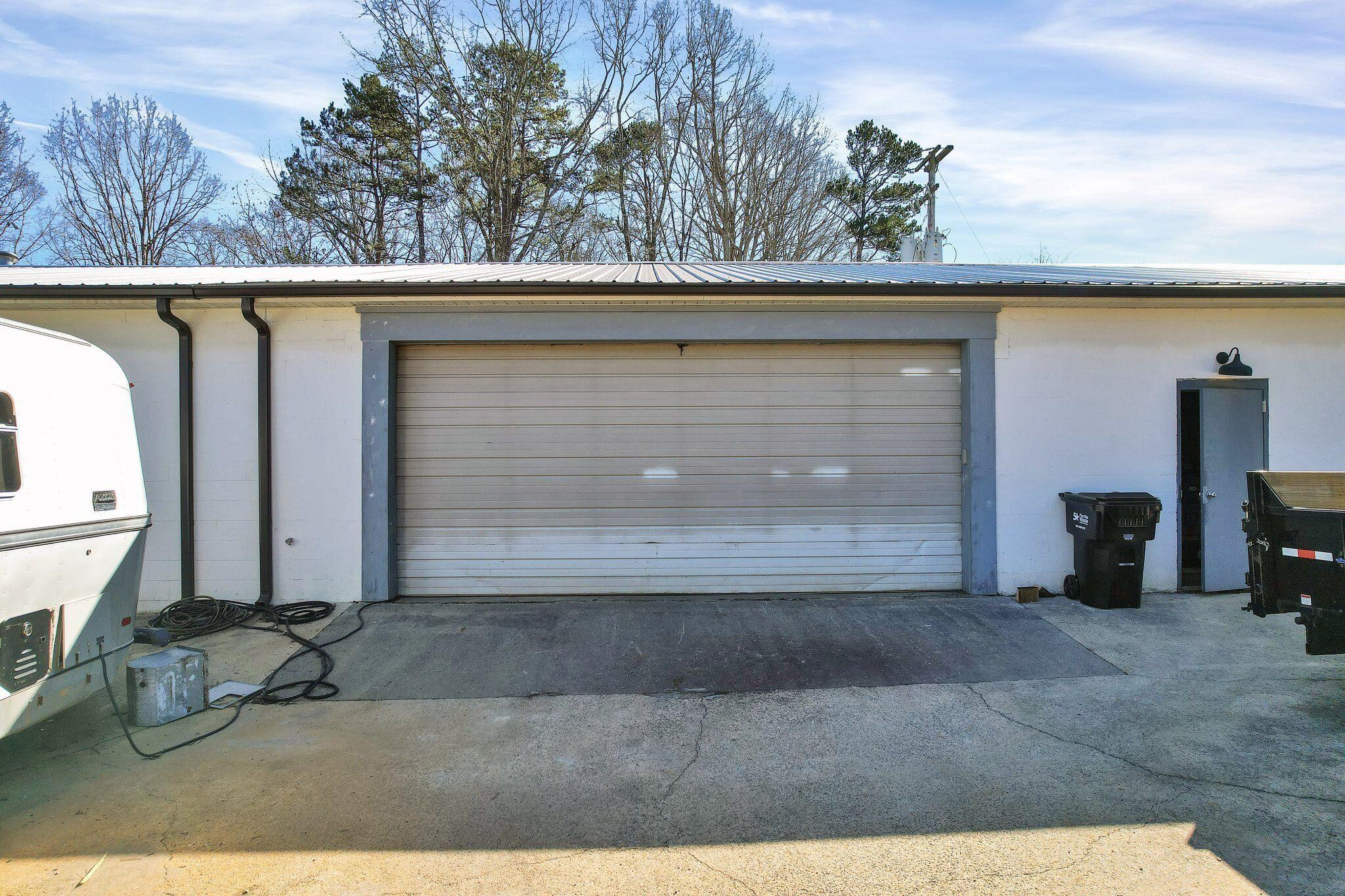 1050 Whisperwood Trail Property Photo 8