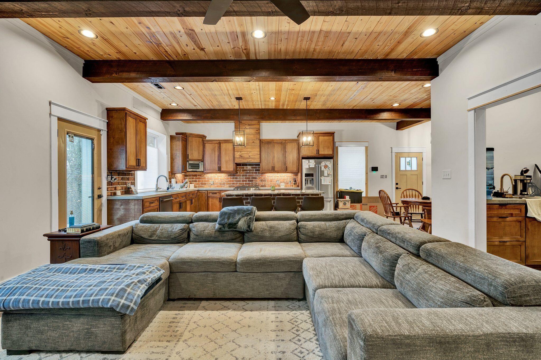 1050 Whisperwood Trail Property Photo 11