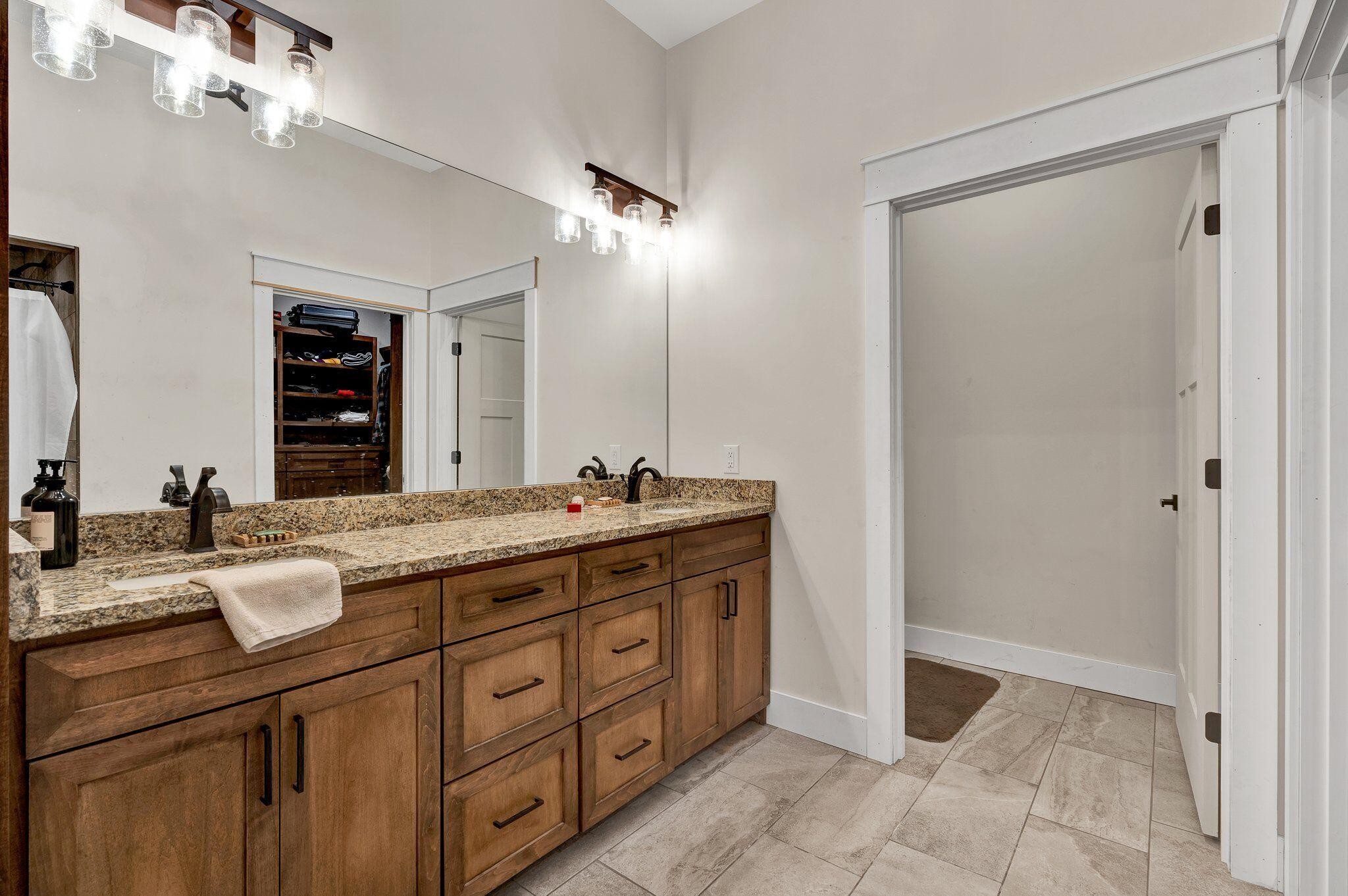 1050 Whisperwood Trail Property Photo 28