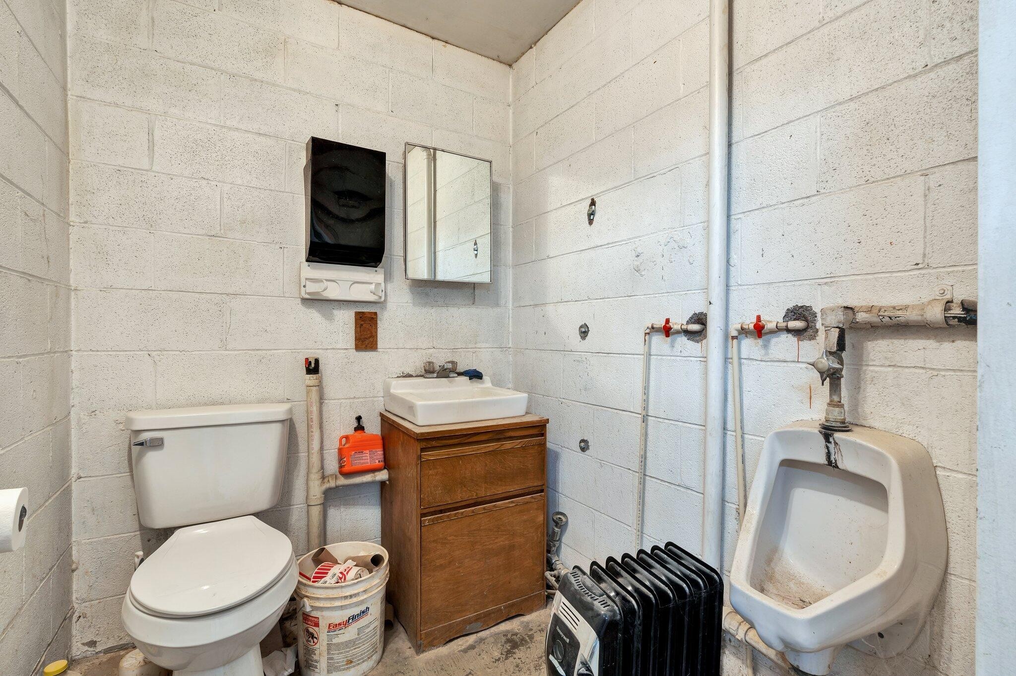 1050 Whisperwood Trail Property Photo 43