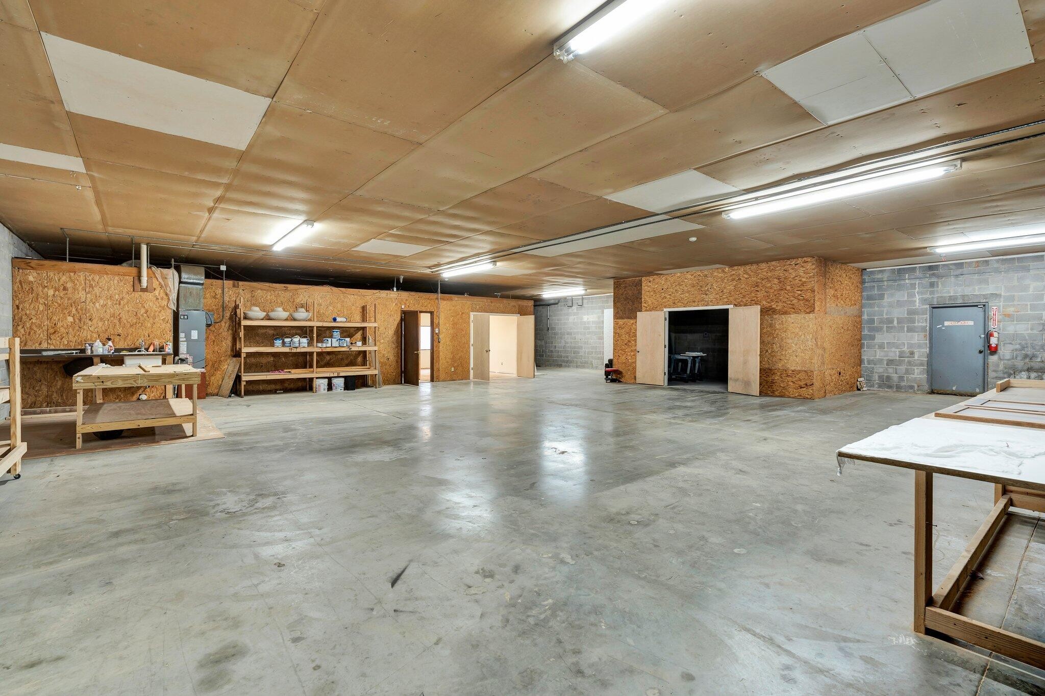 1050 Whisperwood Trail Property Photo 46