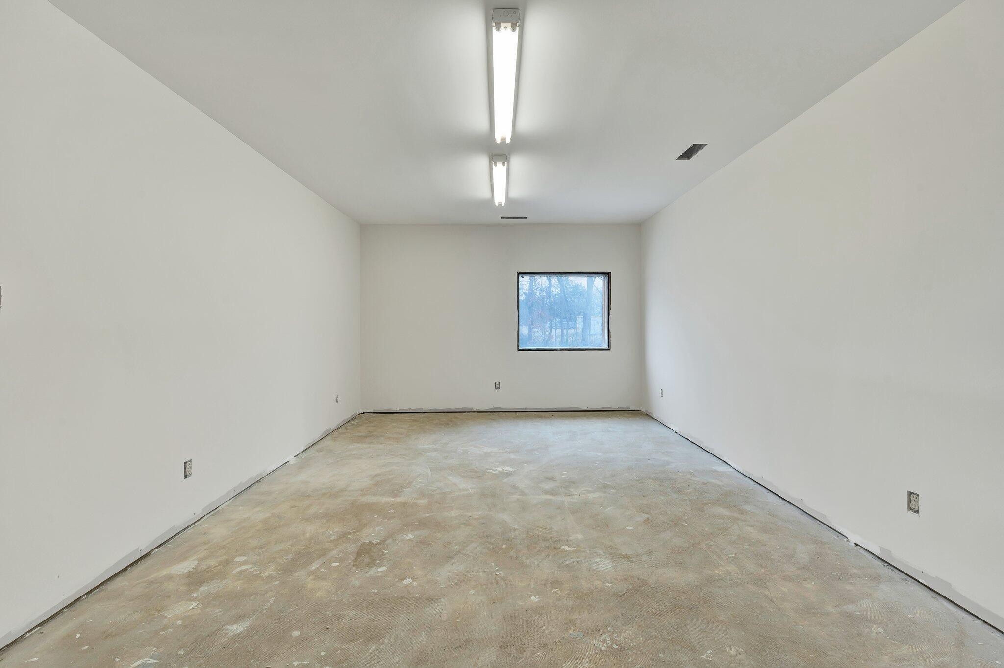1050 Whisperwood Trail Property Photo 50