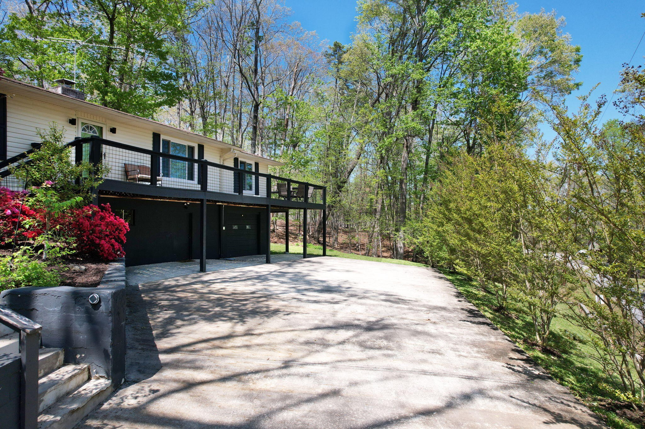 539 Apollo Drive Property Photo 4