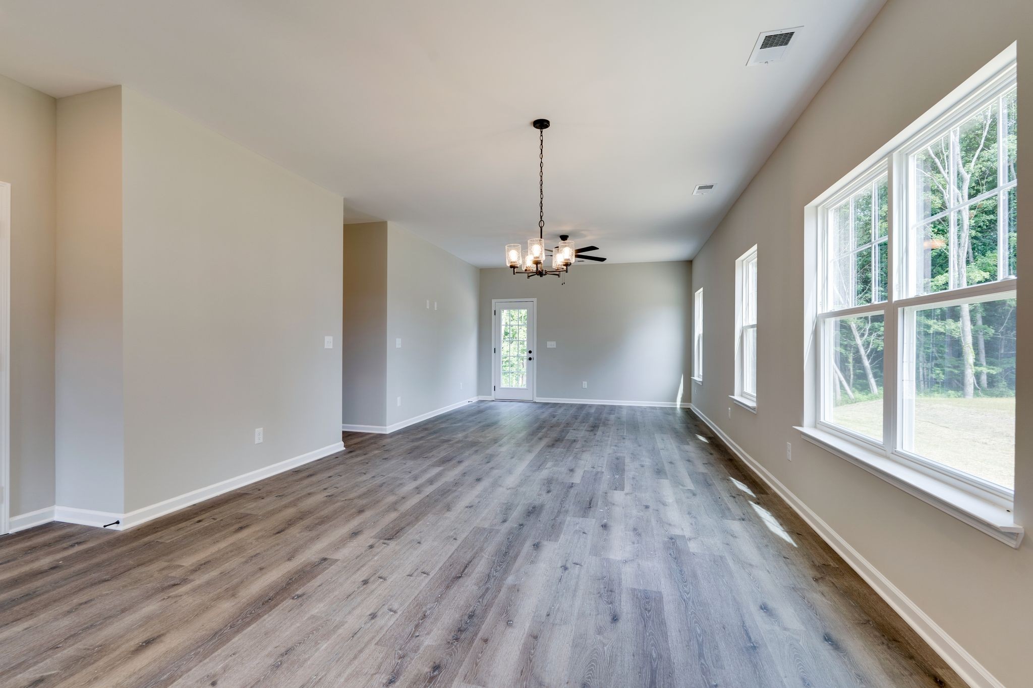 209 Hannah Lee Hill Property Photo 4