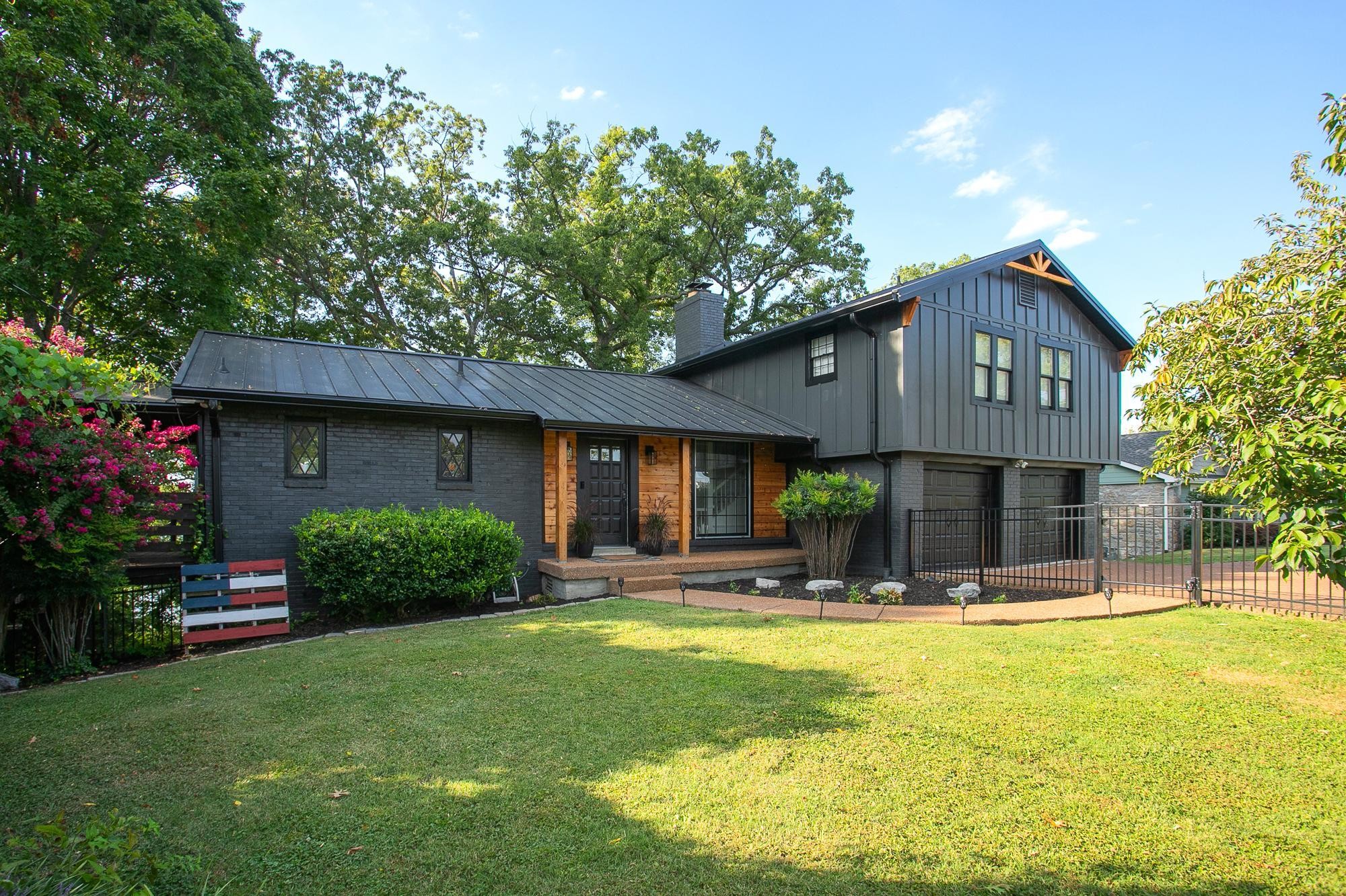 384 Green Harbor Rd Property Photo 1