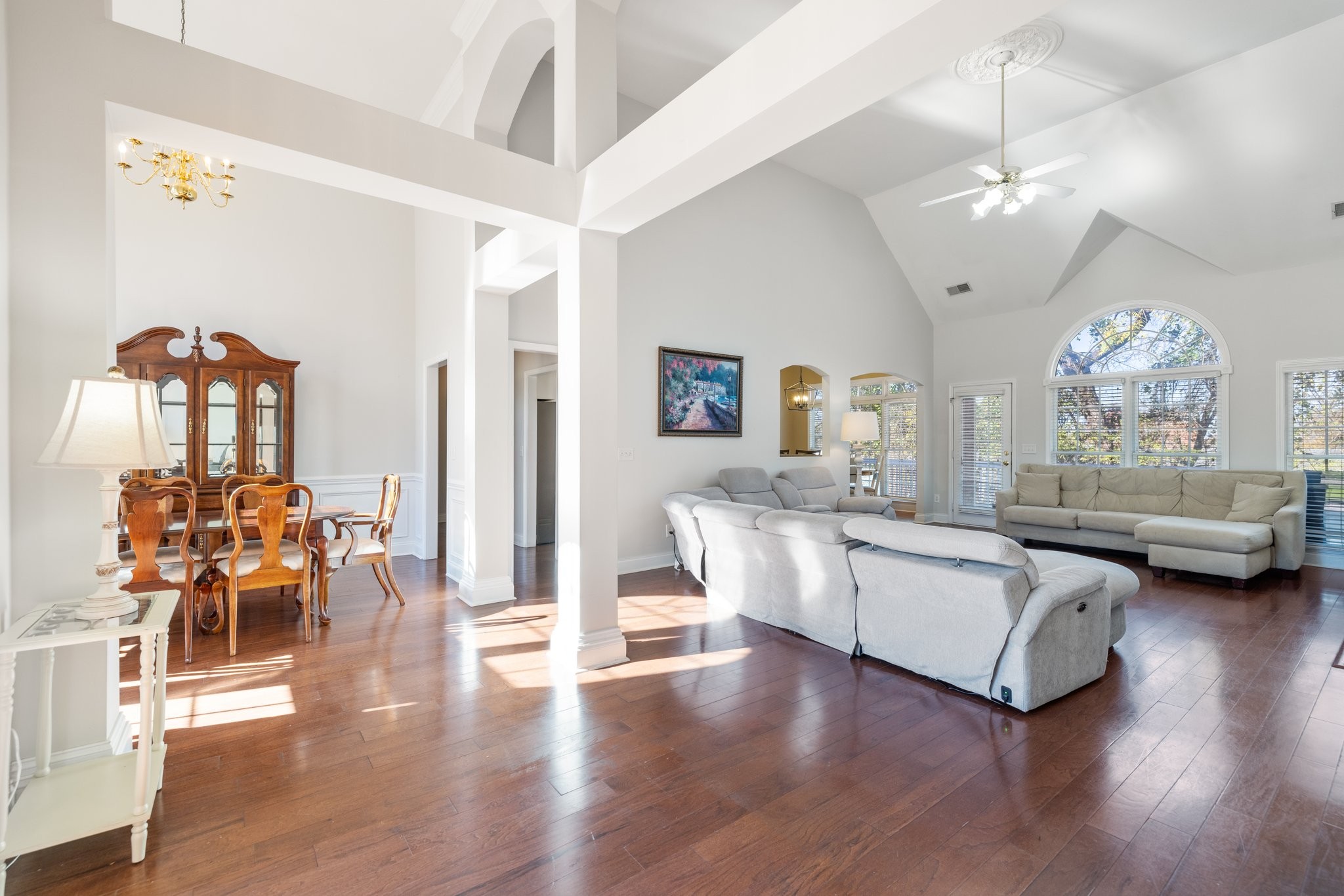 6509 Windy Hill Ct Property Photo 4