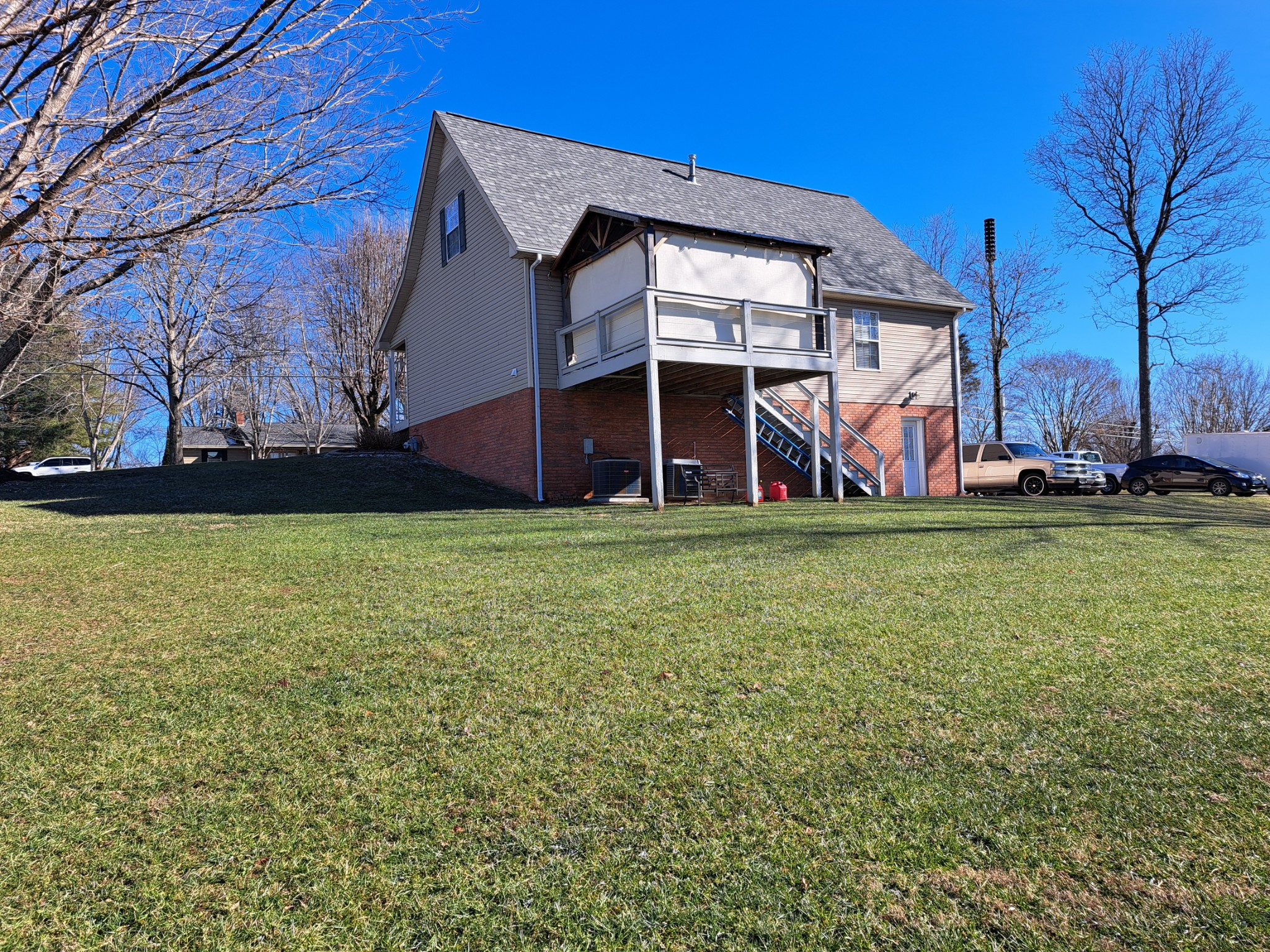 809 Hillside Dr Property Photo 10